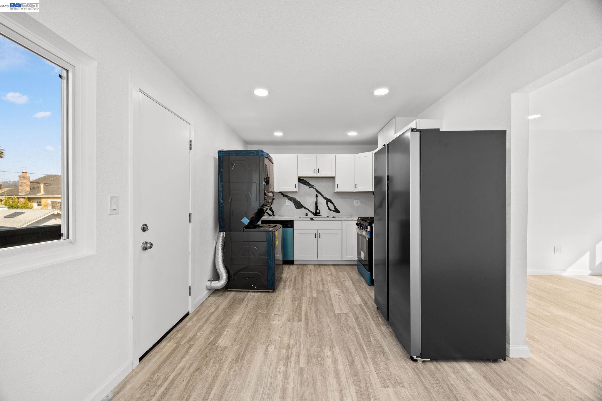 Detail Gallery Image 26 of 47 For 6628 Helen Ct, Oakland,  CA 94608 - – Beds | – Baths