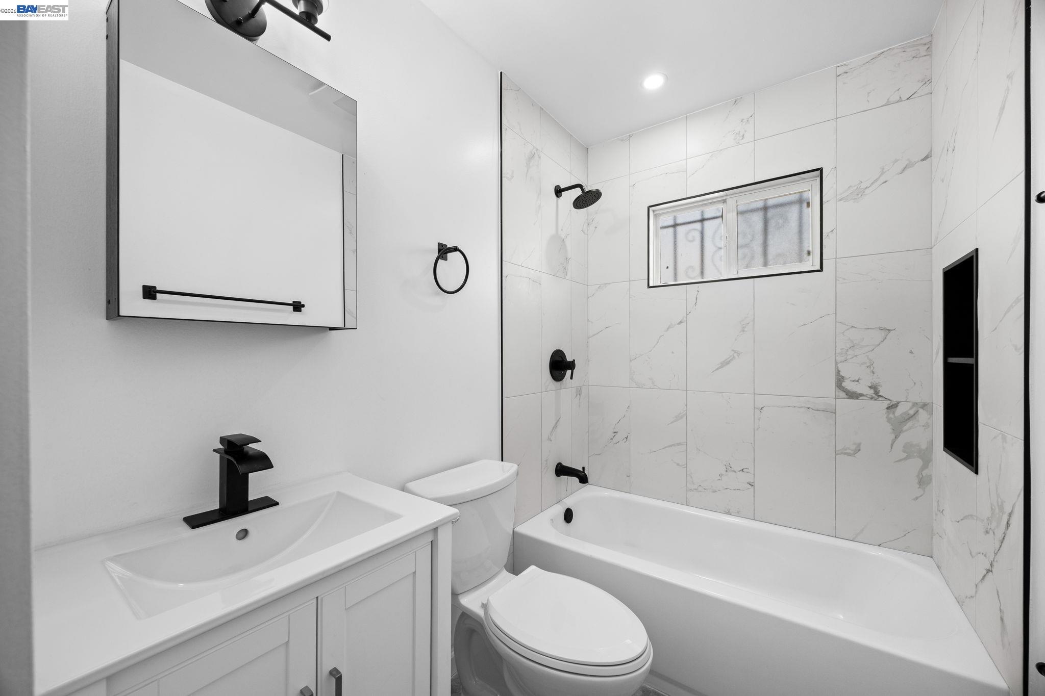 Detail Gallery Image 30 of 47 For 6628 Helen Ct, Oakland,  CA 94608 - – Beds | – Baths