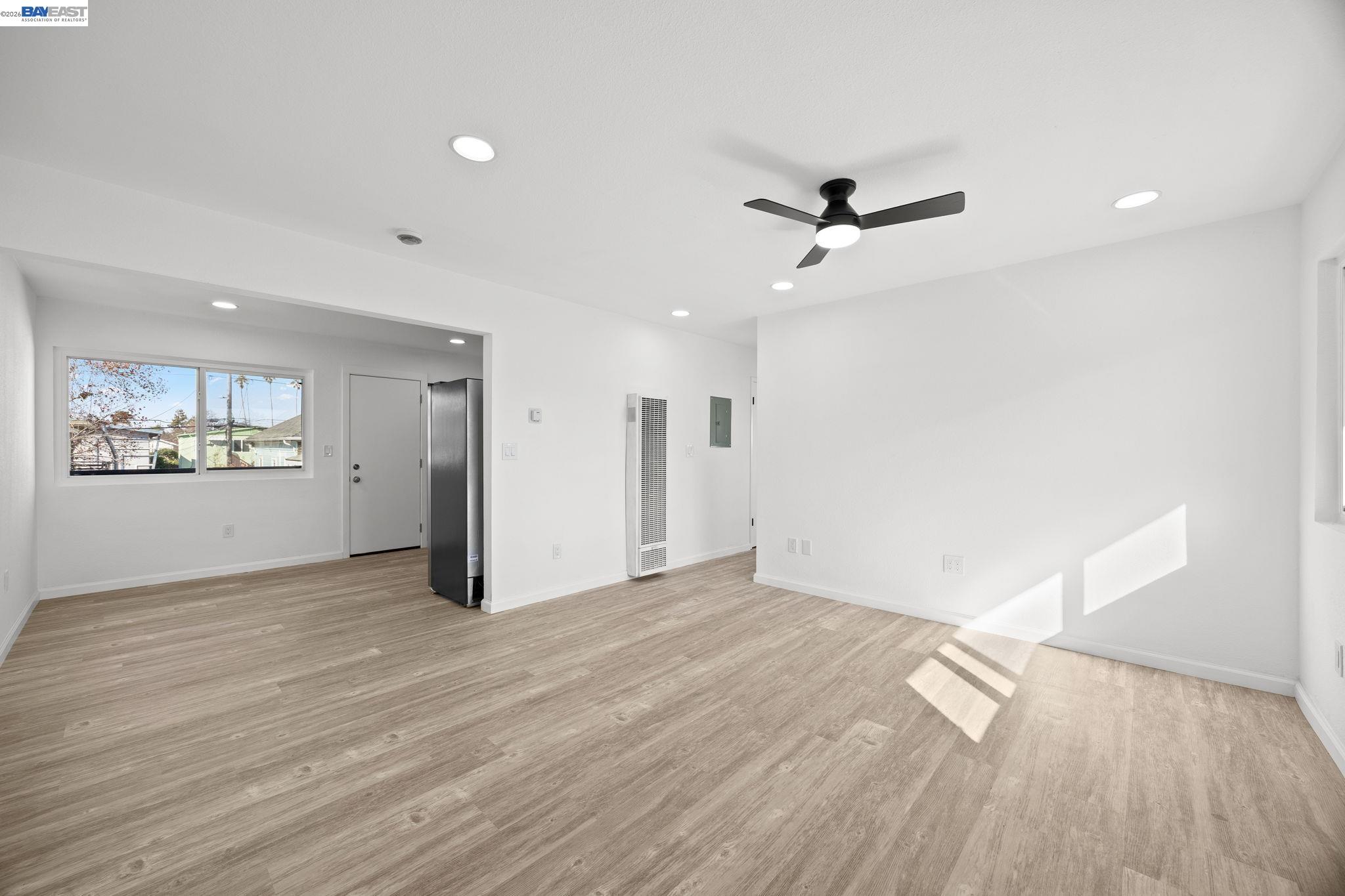 Detail Gallery Image 32 of 47 For 6628 Helen Ct, Oakland,  CA 94608 - – Beds | – Baths