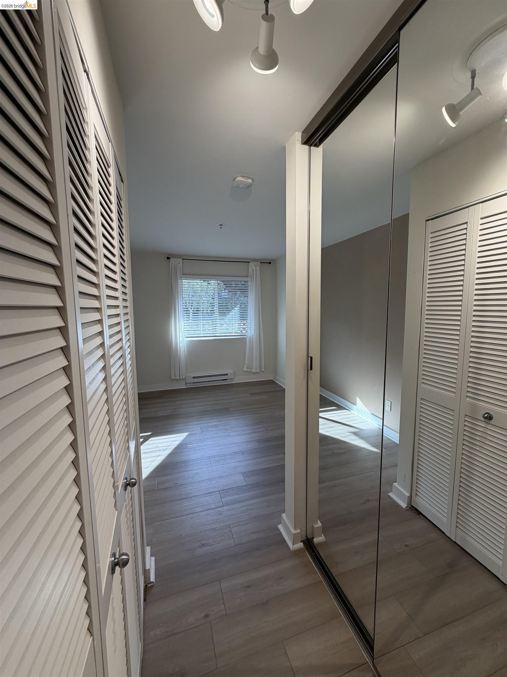Detail Gallery Image 13 of 25 For 6400 Christie Ave #4124,  Emeryville,  CA 94608 - 1 Beds | 1 Baths