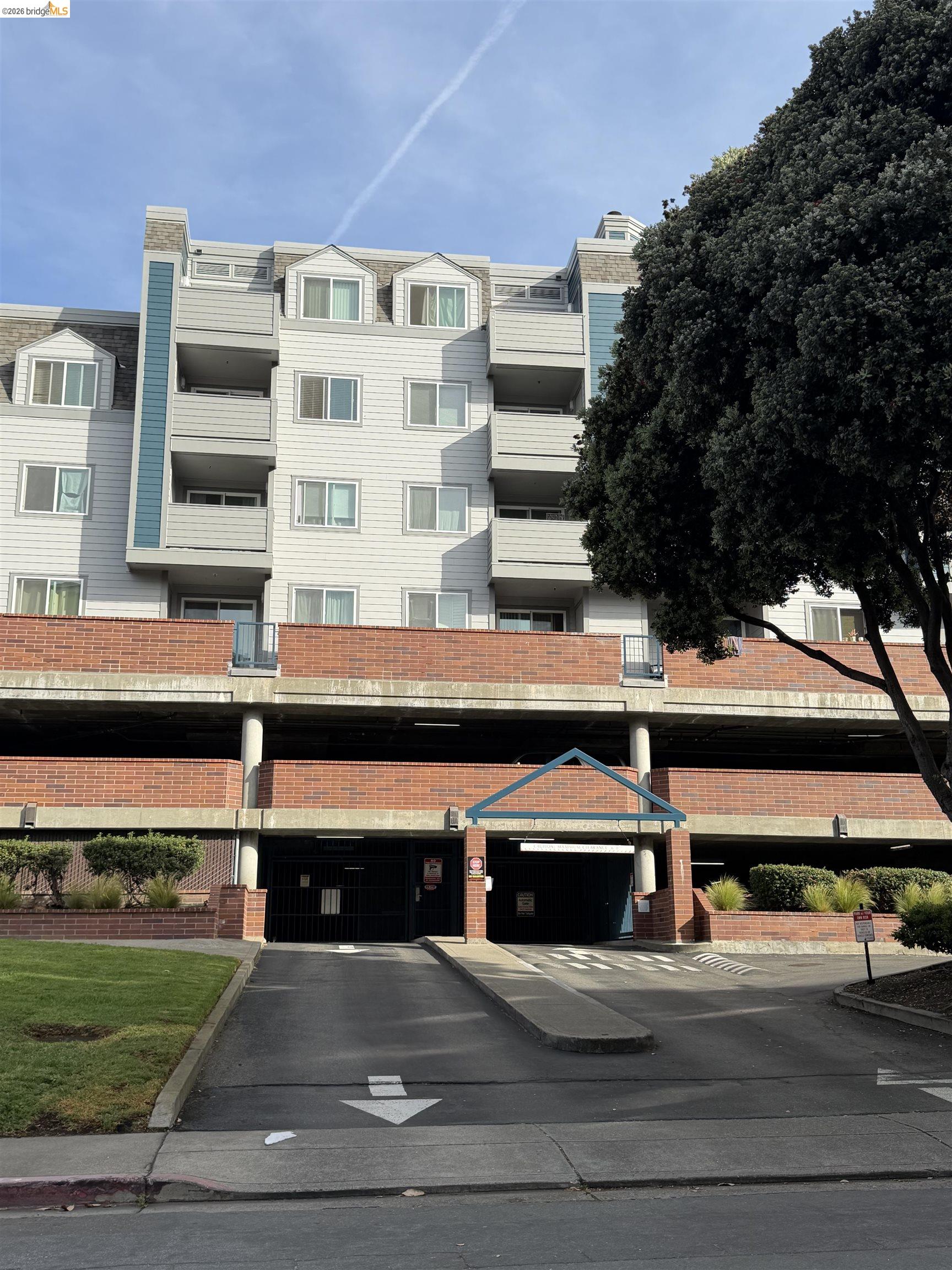 Detail Gallery Image 24 of 25 For 6400 Christie Ave #4124,  Emeryville,  CA 94608 - 1 Beds | 1 Baths