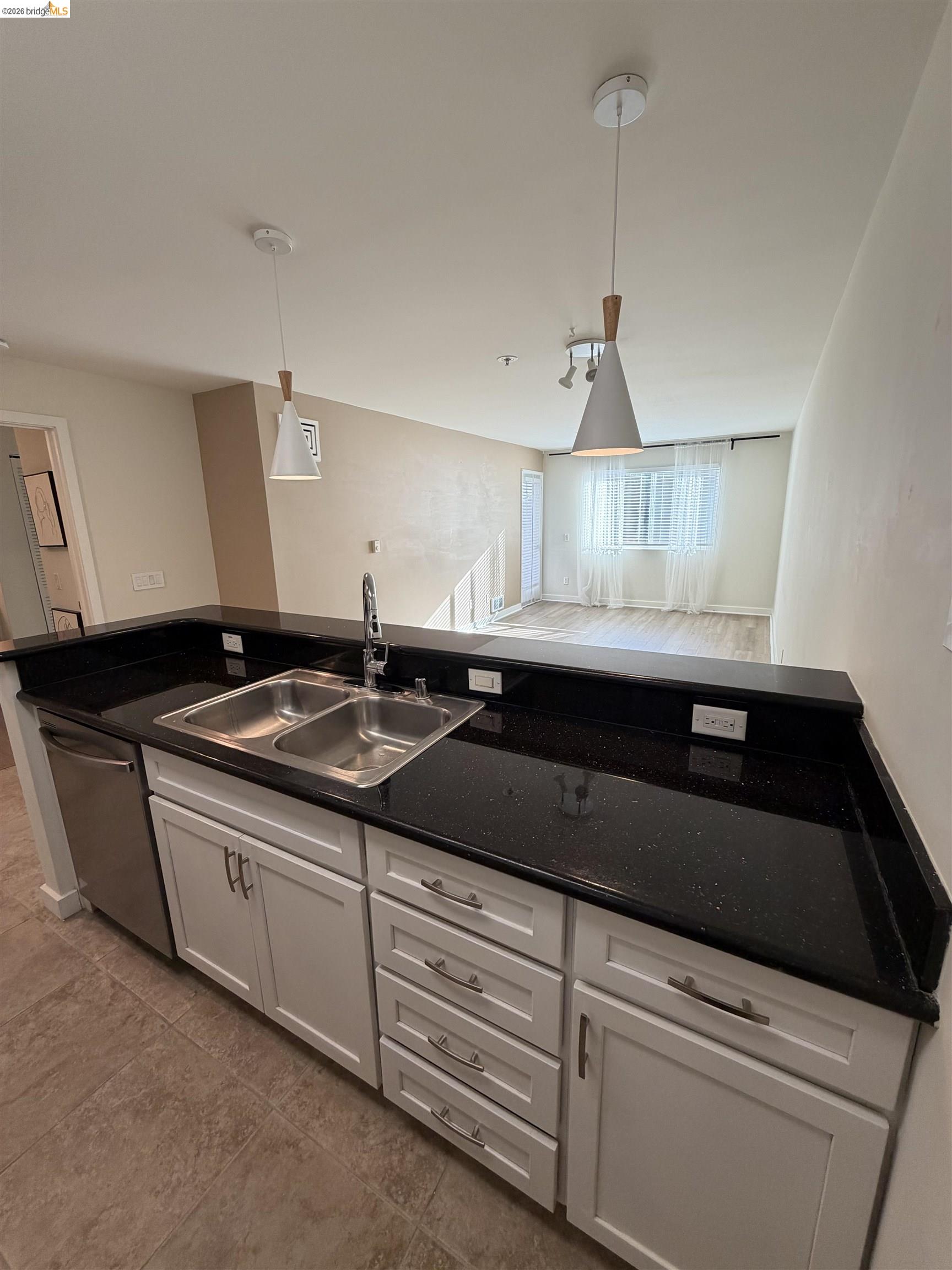 Detail Gallery Image 25 of 25 For 6400 Christie Ave #4124,  Emeryville,  CA 94608 - 1 Beds | 1 Baths