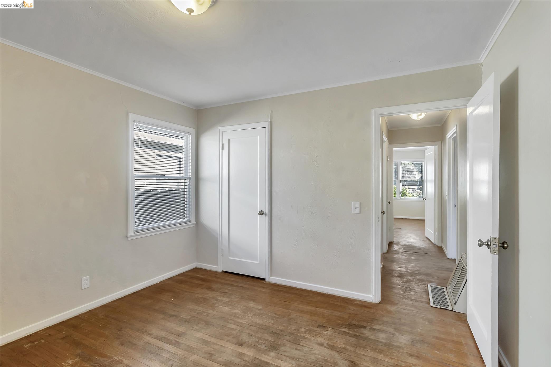 Detail Gallery Image 16 of 33 For 827 Chestnut St, Redwood City,  CA 94063 - 2 Beds | 1 Baths