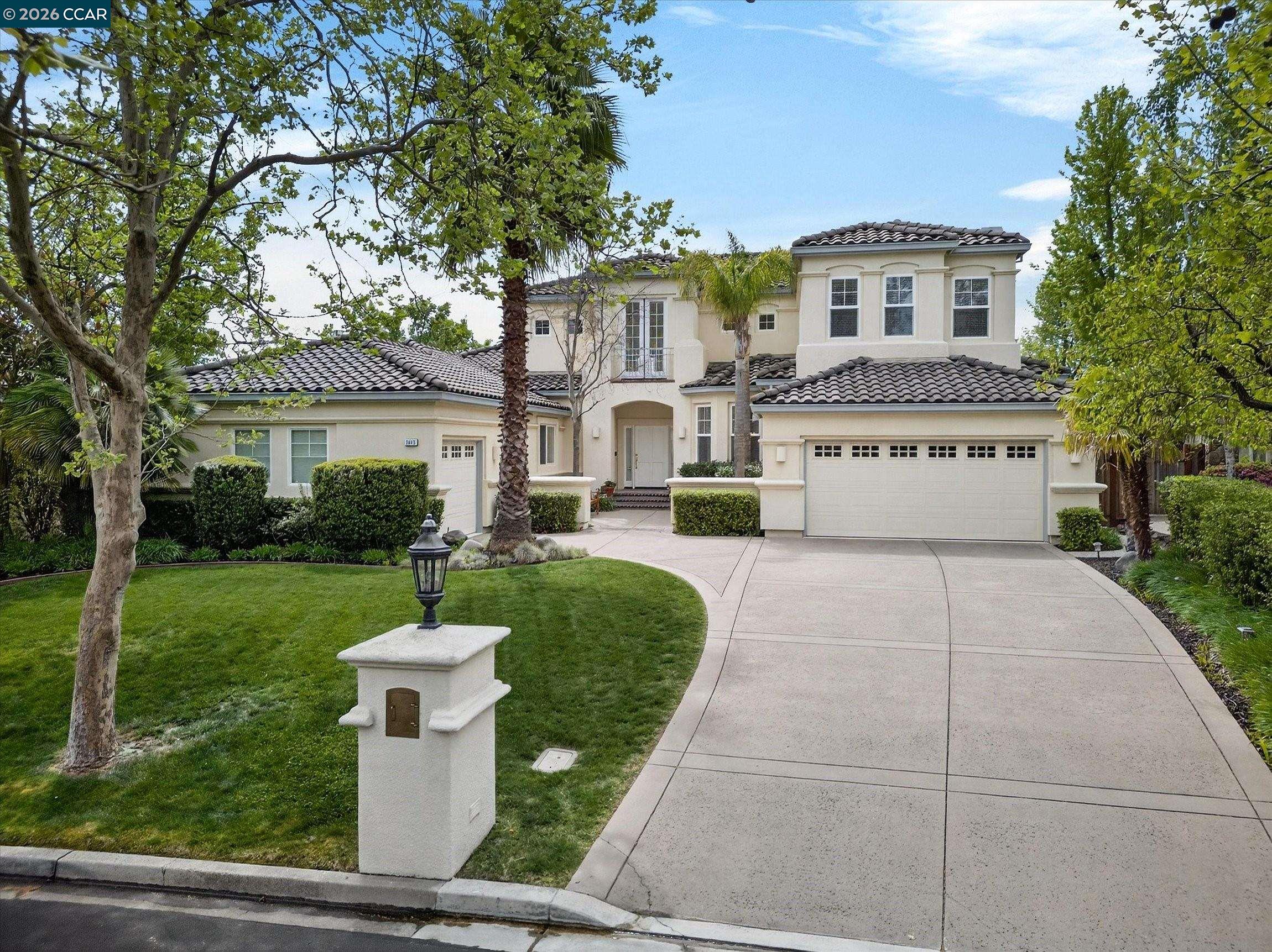 Detail Gallery Image 8 of 60 For 3643 Country Club Ter, Danville,  CA 94506 - 5 Beds | 4 Baths