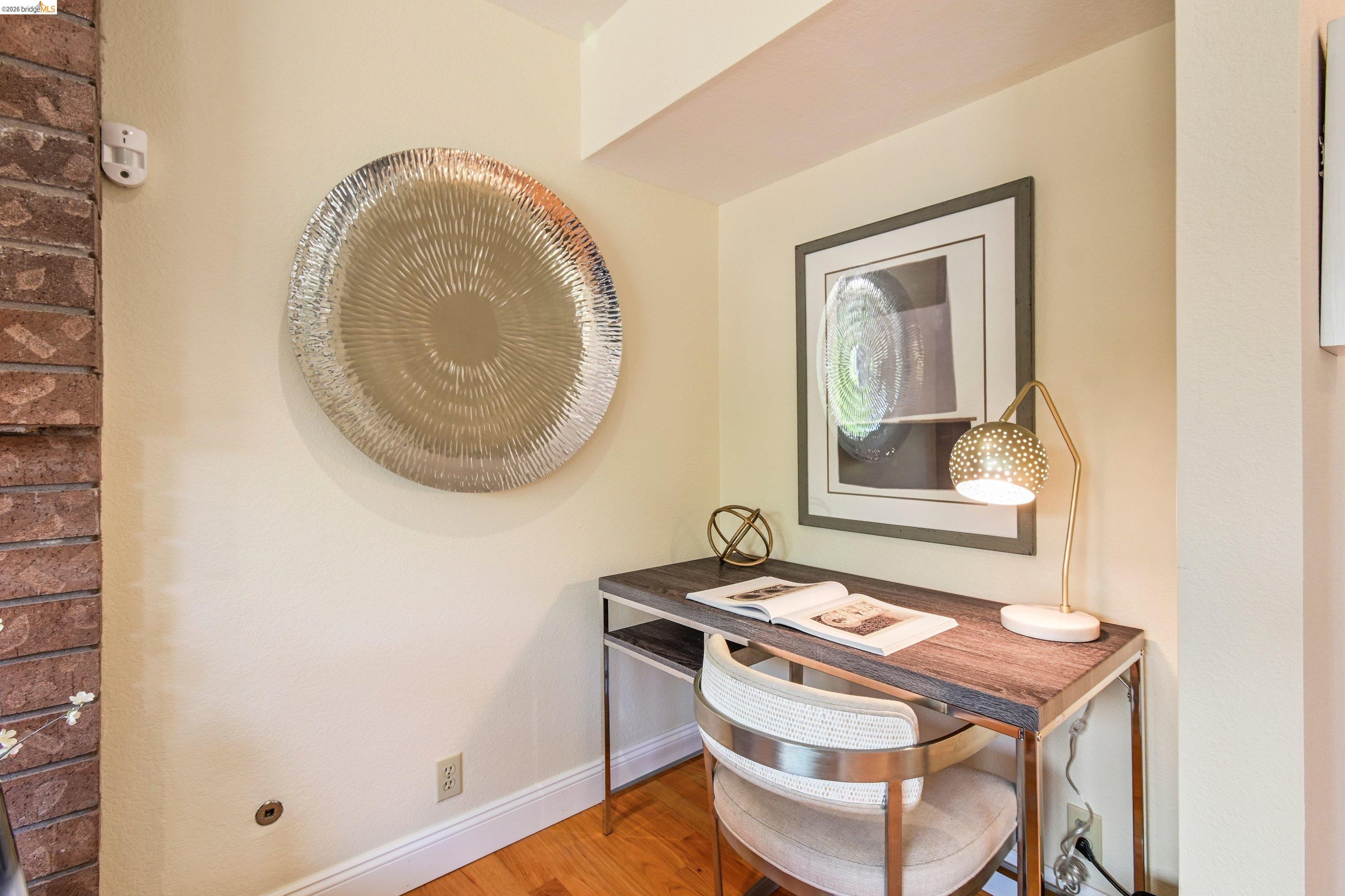 Detail Gallery Image 17 of 53 For 4303 Chamberlin Ct, Oakland,  CA 94619 - 4 Beds | 3 Baths