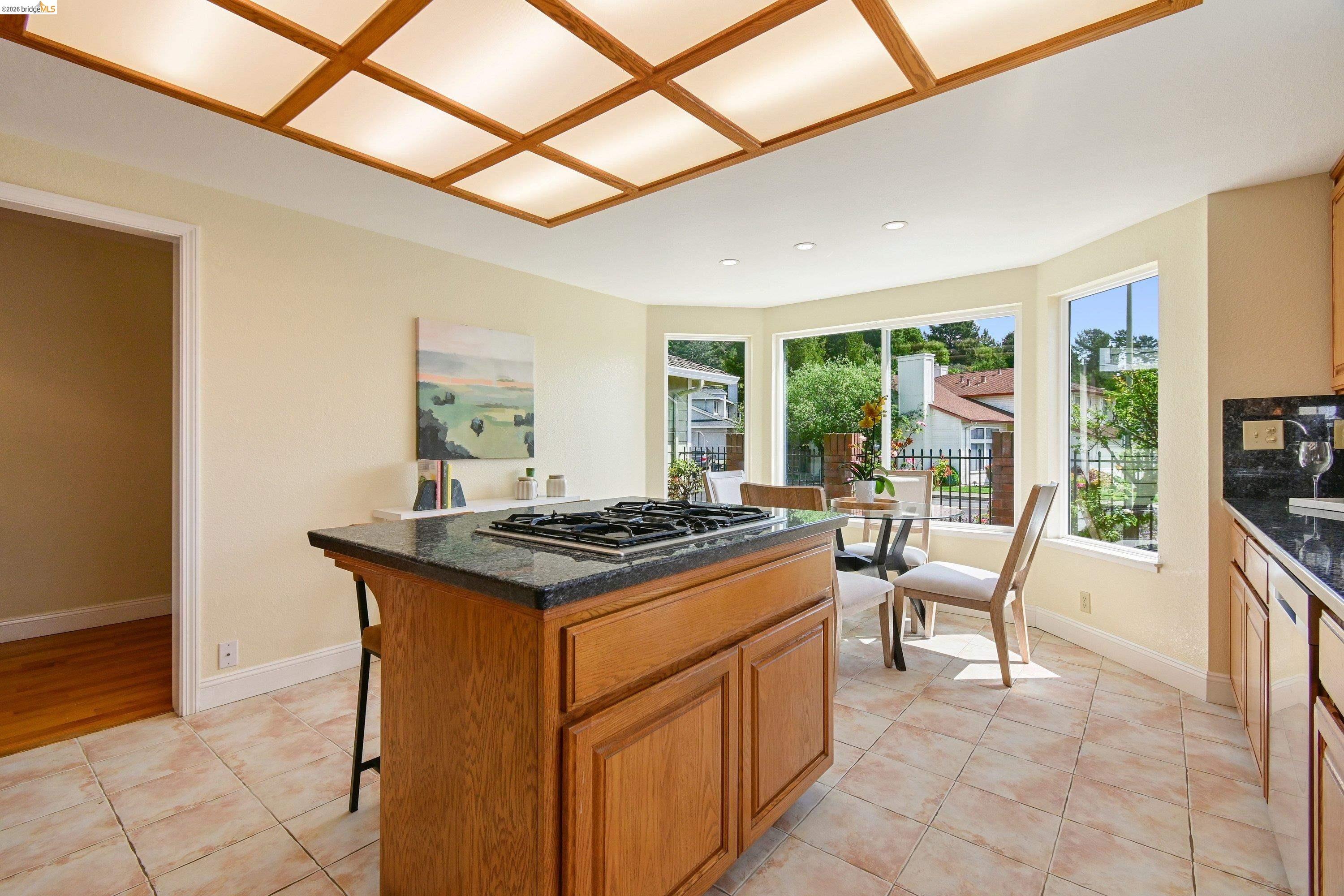 Detail Gallery Image 22 of 53 For 4303 Chamberlin Ct, Oakland,  CA 94619 - 4 Beds | 3 Baths