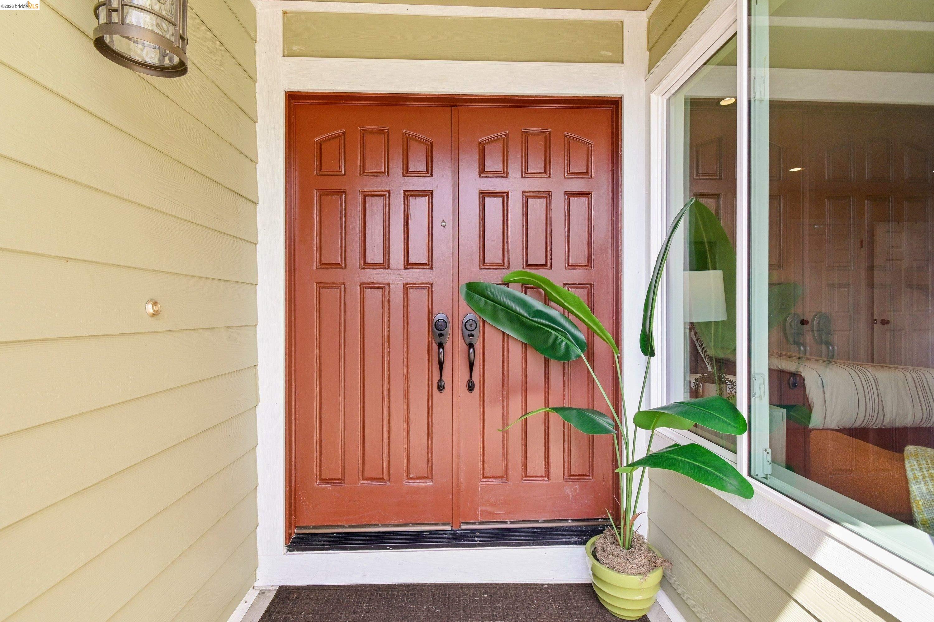 Detail Gallery Image 4 of 53 For 4303 Chamberlin Ct, Oakland,  CA 94619 - 4 Beds | 3 Baths