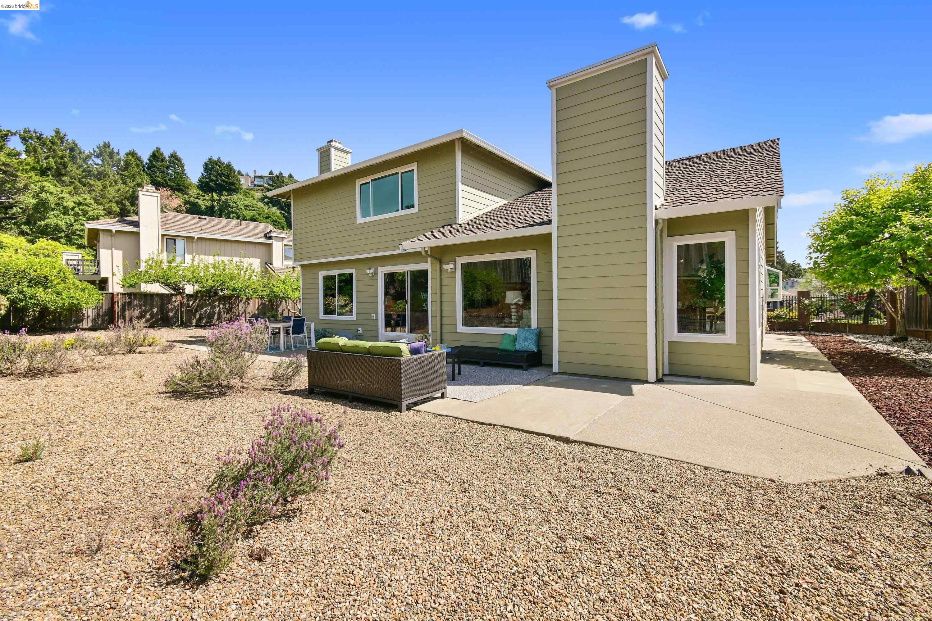 Detail Gallery Image 48 of 53 For 4303 Chamberlin Ct, Oakland,  CA 94619 - 4 Beds | 3 Baths