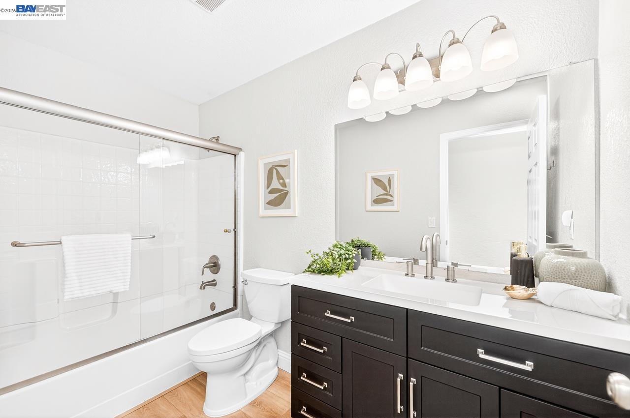 Detail Gallery Image 23 of 42 For 1184 Crystal Cir, Livermore,  CA 94550 - 4 Beds | 2 Baths