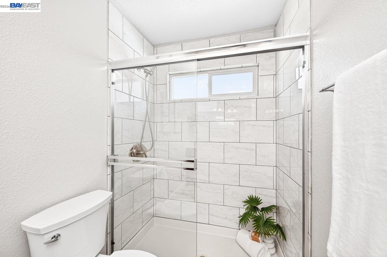 Detail Gallery Image 27 of 42 For 1184 Crystal Cir, Livermore,  CA 94550 - 4 Beds | 2 Baths