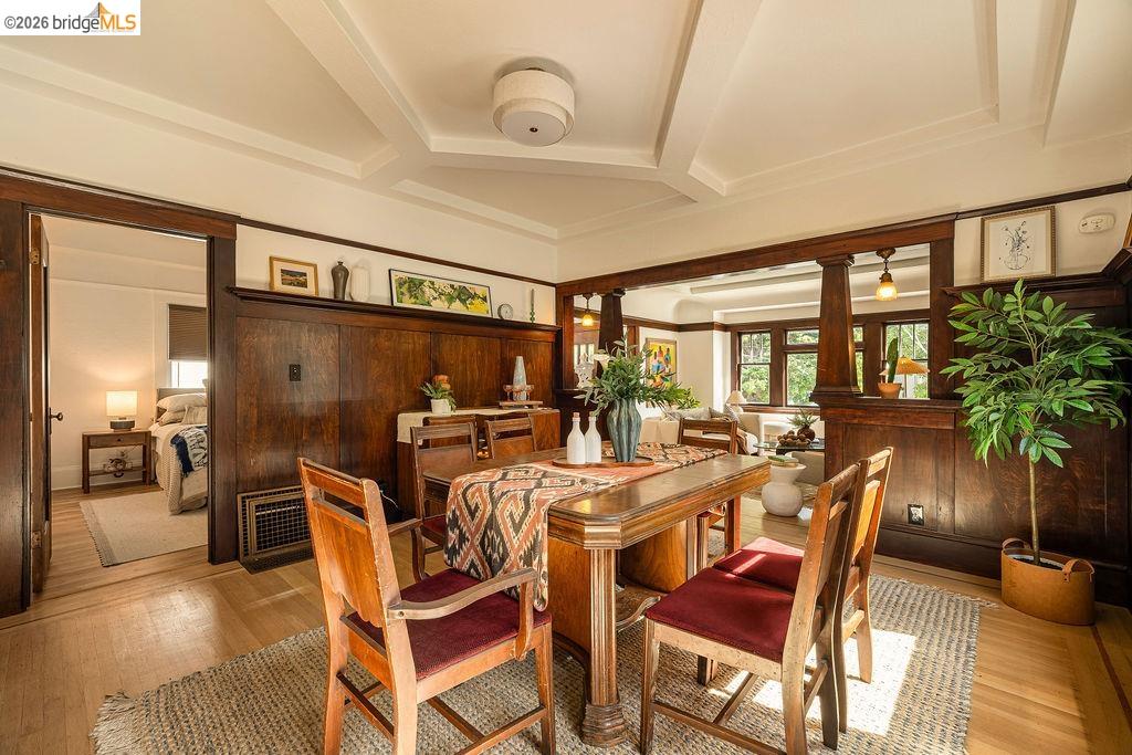 Detail Gallery Image 25 of 60 For 970 39th St, Oakland,  CA 94608 - 2 Beds | 1 Baths