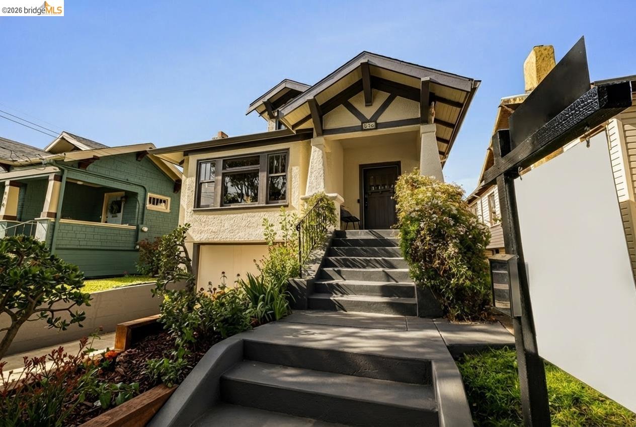 Detail Gallery Image 4 of 60 For 970 39th St, Oakland,  CA 94608 - 2 Beds | 1 Baths