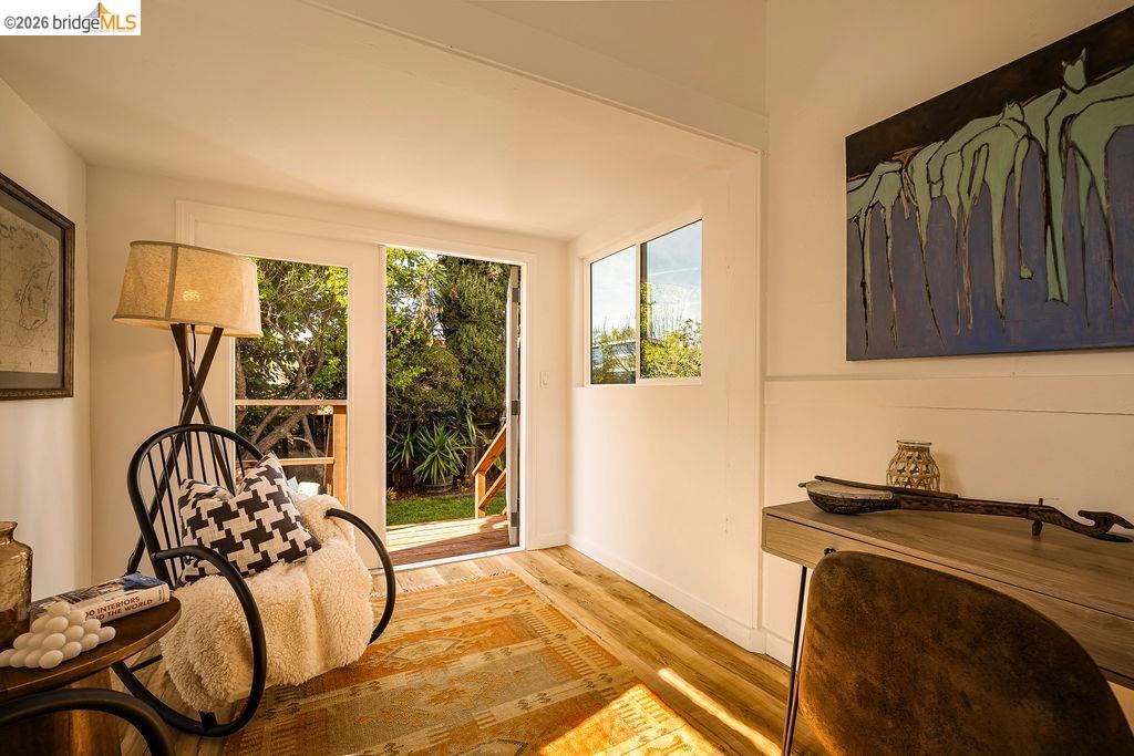 Detail Gallery Image 35 of 60 For 970 39th St, Oakland,  CA 94608 - 2 Beds | 1 Baths