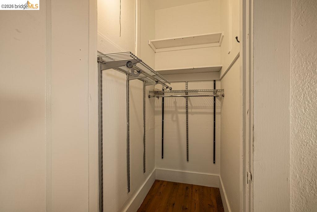 Detail Gallery Image 42 of 60 For 970 39th St, Oakland,  CA 94608 - 2 Beds | 1 Baths