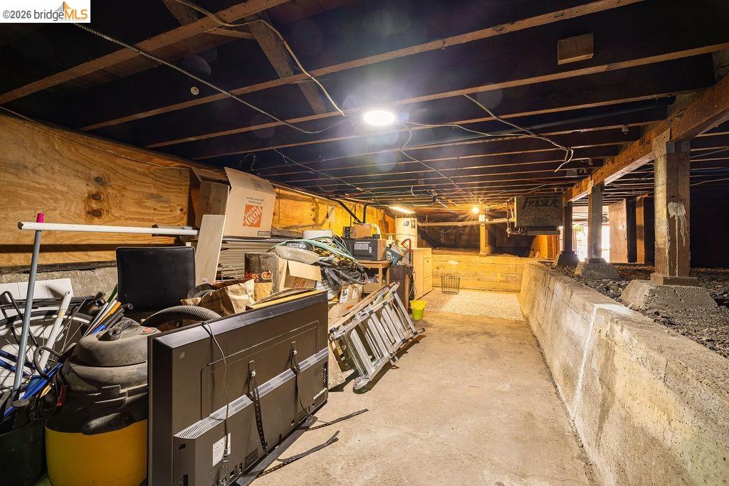 Detail Gallery Image 58 of 60 For 970 39th St, Oakland,  CA 94608 - 2 Beds | 1 Baths