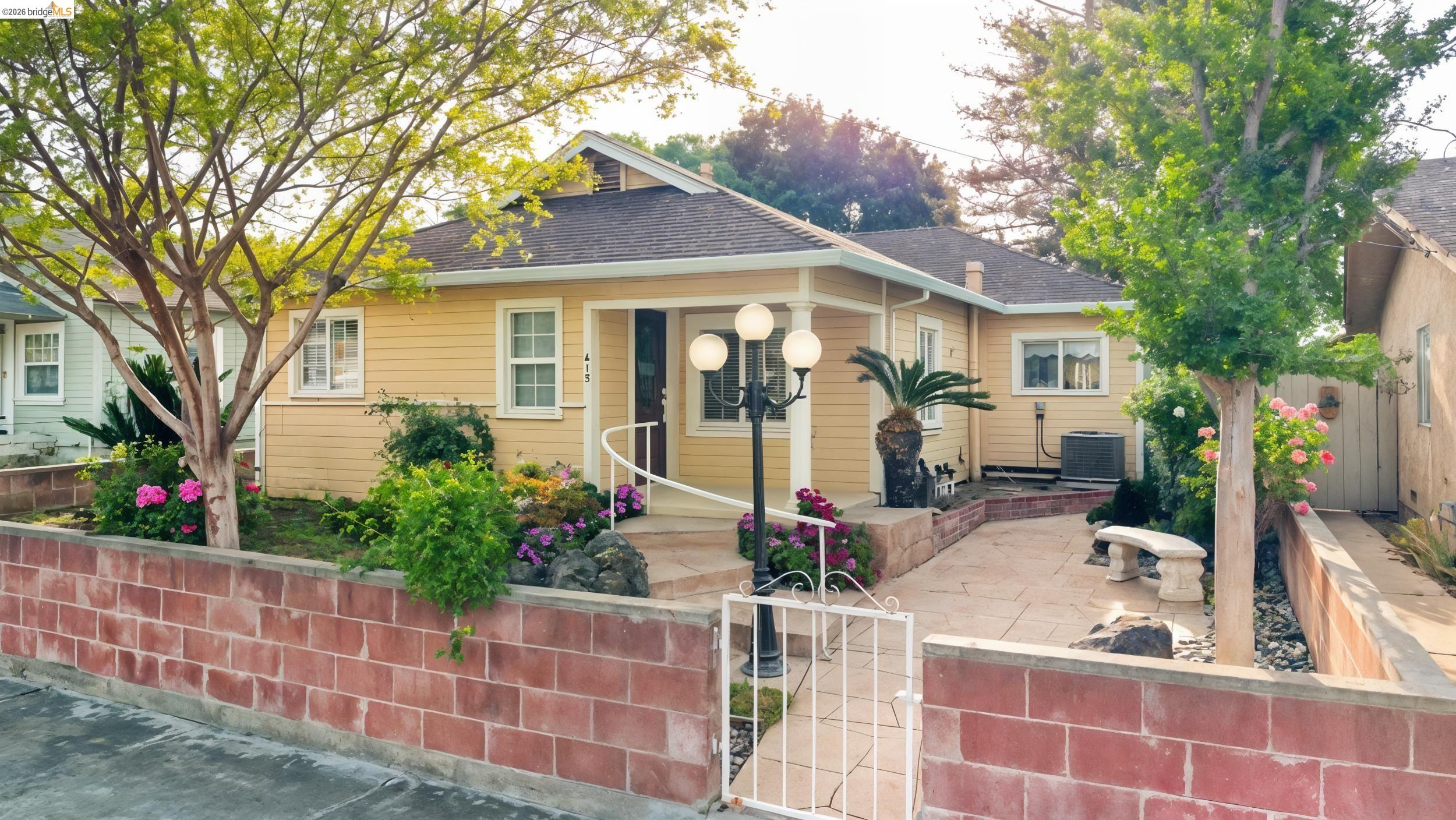 Detail Gallery Image 2 of 41 For 413 Landis Ave, Oakley,  CA 94561 - 2 Beds | 1 Baths