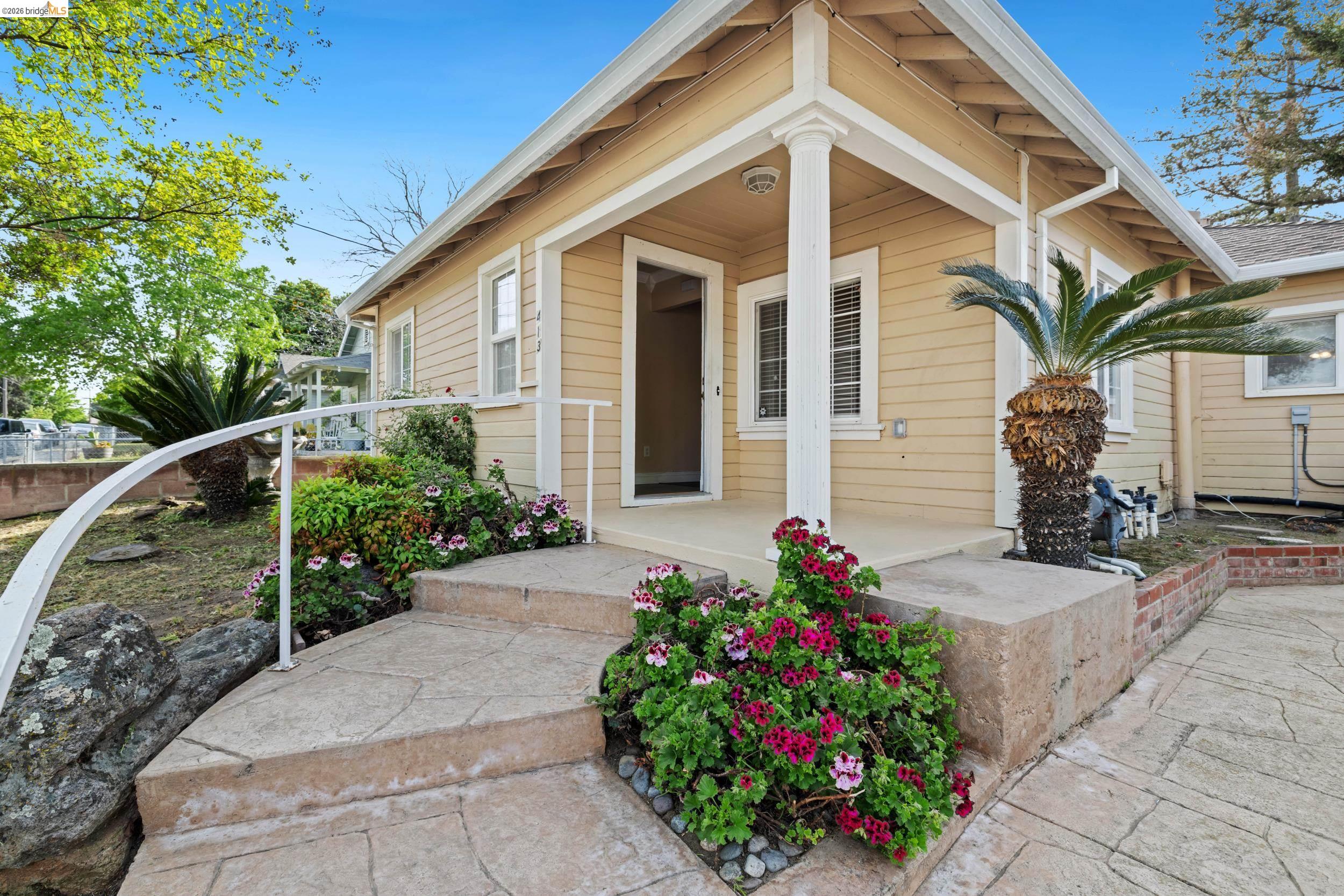 Detail Gallery Image 4 of 41 For 413 Landis Ave, Oakley,  CA 94561 - 2 Beds | 1 Baths