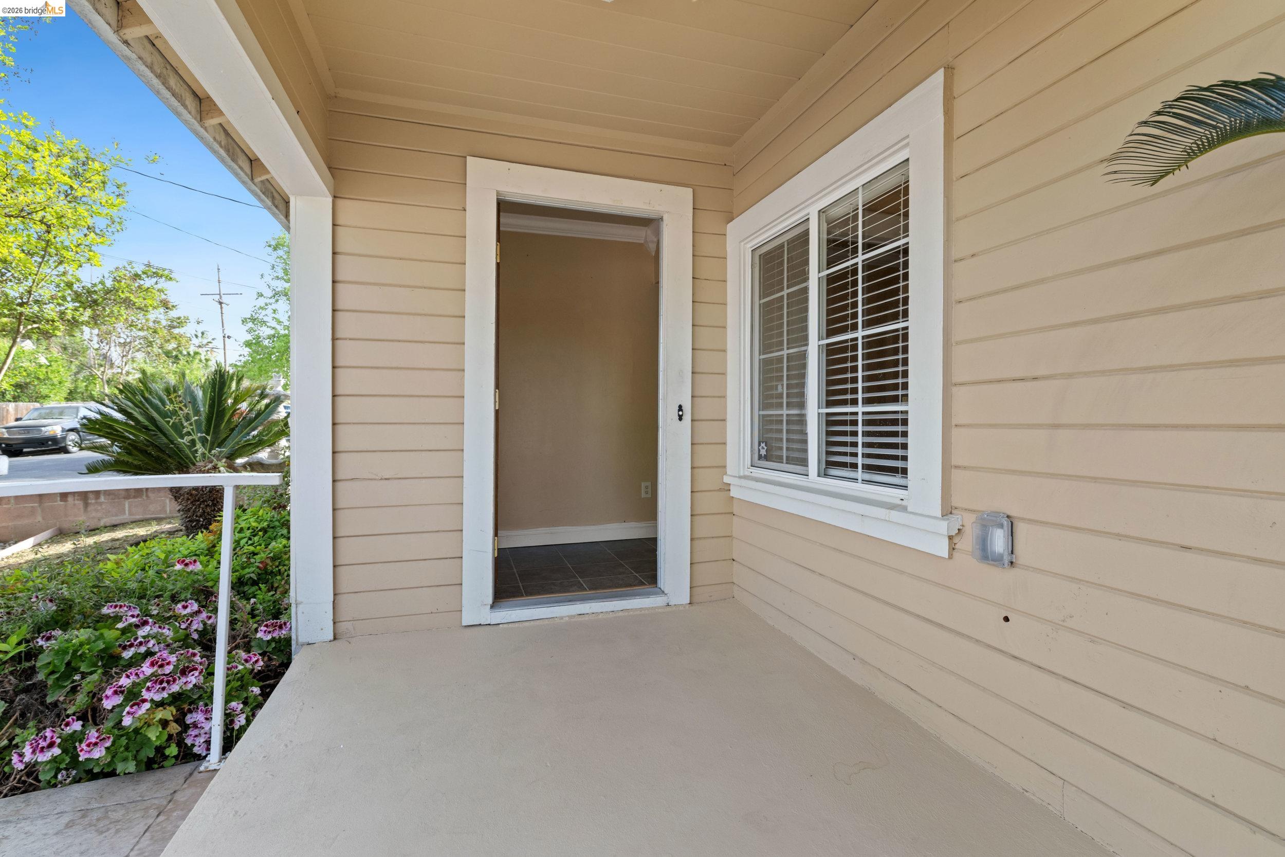 Detail Gallery Image 5 of 41 For 413 Landis Ave, Oakley,  CA 94561 - 2 Beds | 1 Baths