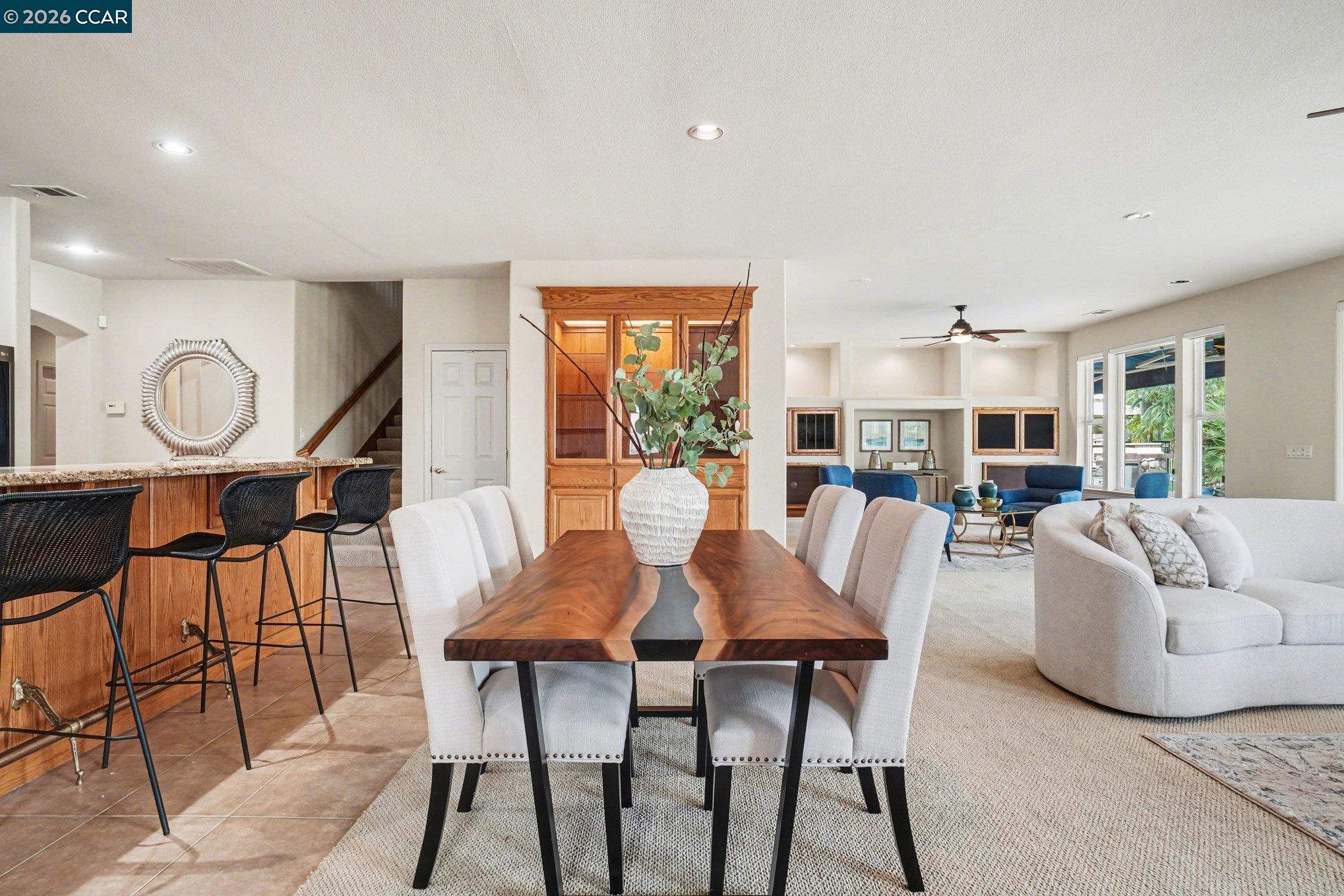 Detail Gallery Image 12 of 51 For 5666 Oakmont Ct, Discovery Bay,  CA 94505 - 5 Beds | 4 Baths