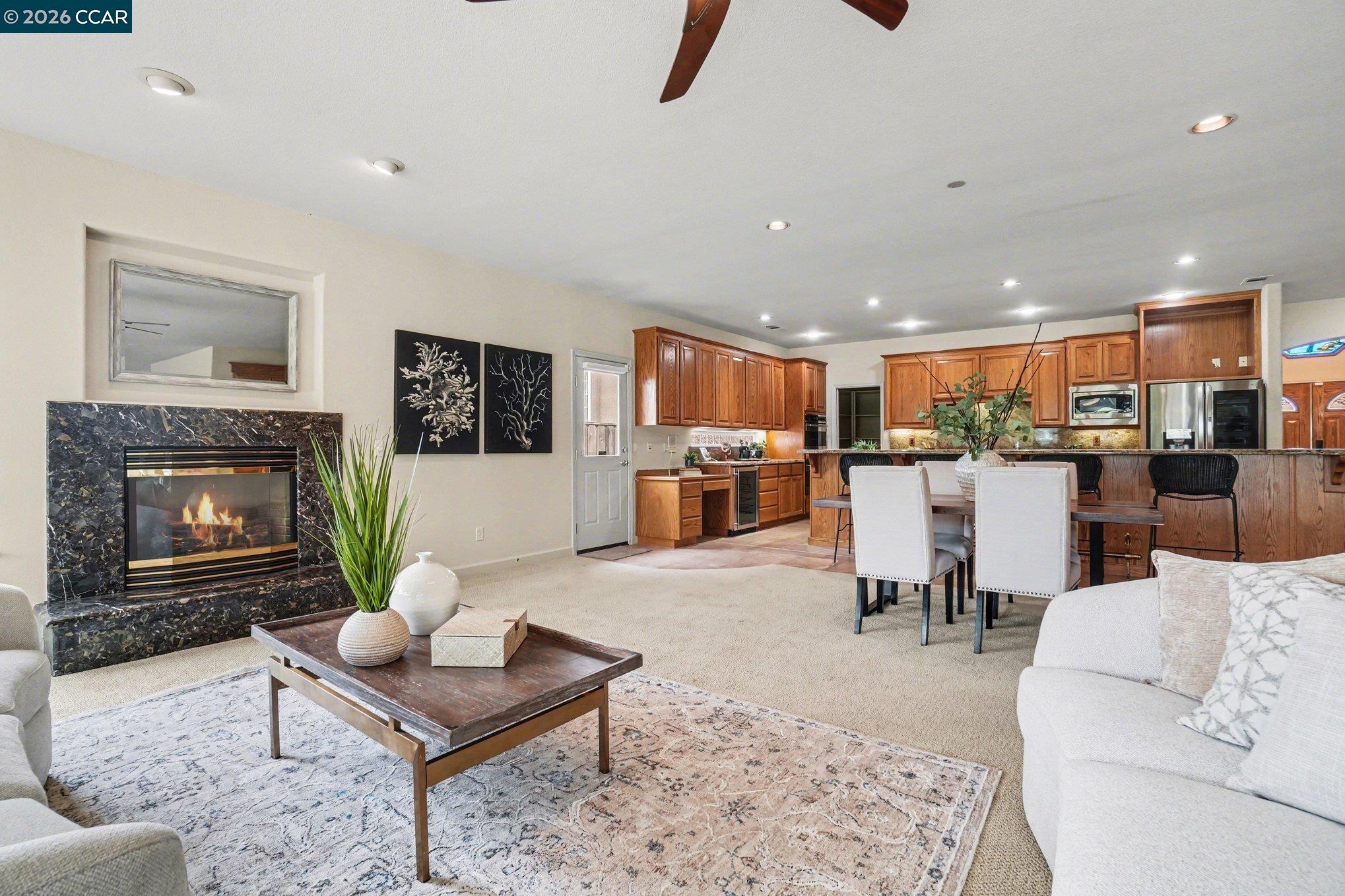 Detail Gallery Image 10 of 51 For 5666 Oakmont Ct, Discovery Bay,  CA 94505 - 5 Beds | 4 Baths