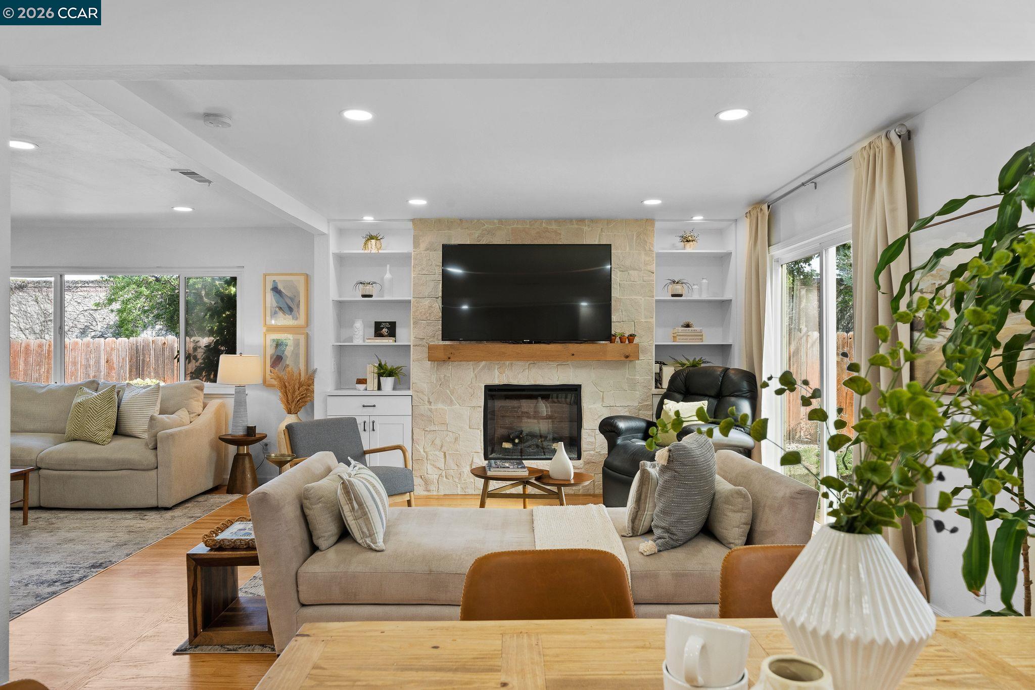 Detail Gallery Image 13 of 42 For 1661 Marta Dr, Pleasant Hill,  CA 94523 - 3 Beds | 2 Baths