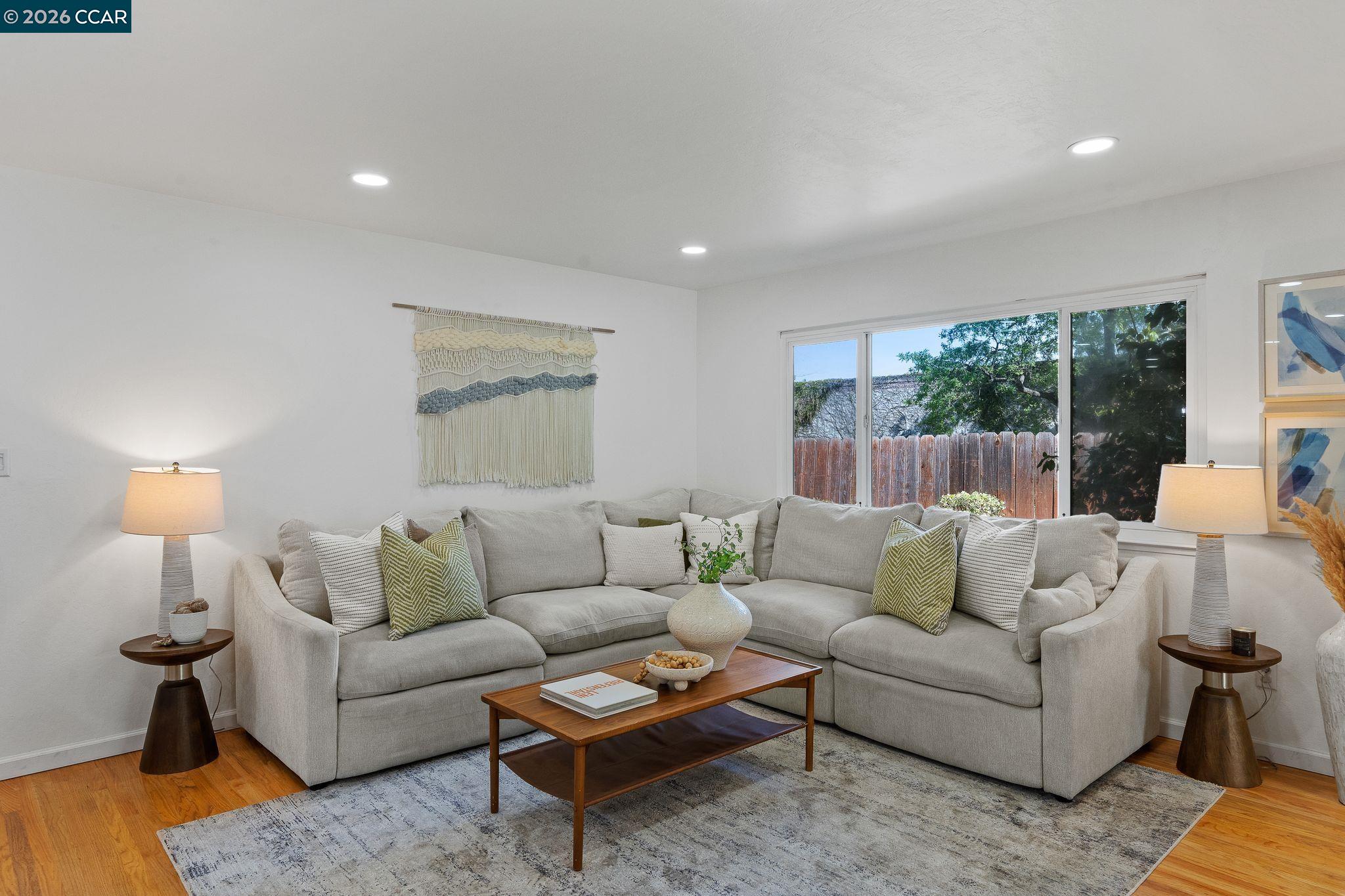 Detail Gallery Image 16 of 42 For 1661 Marta Dr, Pleasant Hill,  CA 94523 - 3 Beds | 2 Baths