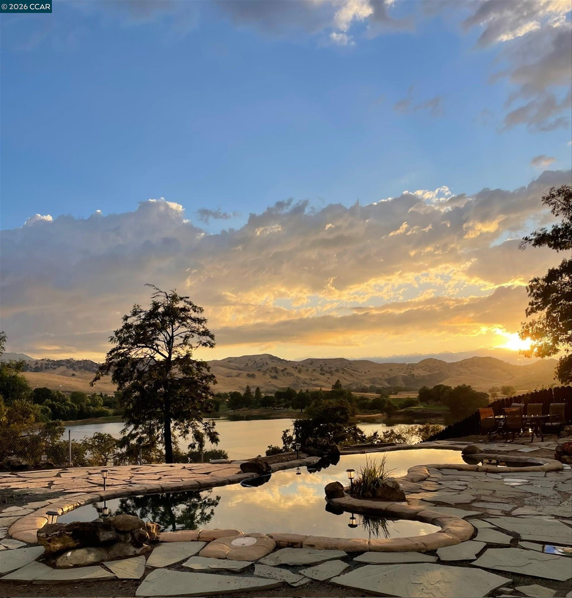 Detail Gallery Image 2 of 54 For 4101 S Royal Links Cir, Antioch,  CA 94509 - 3 Beds | 2 Baths