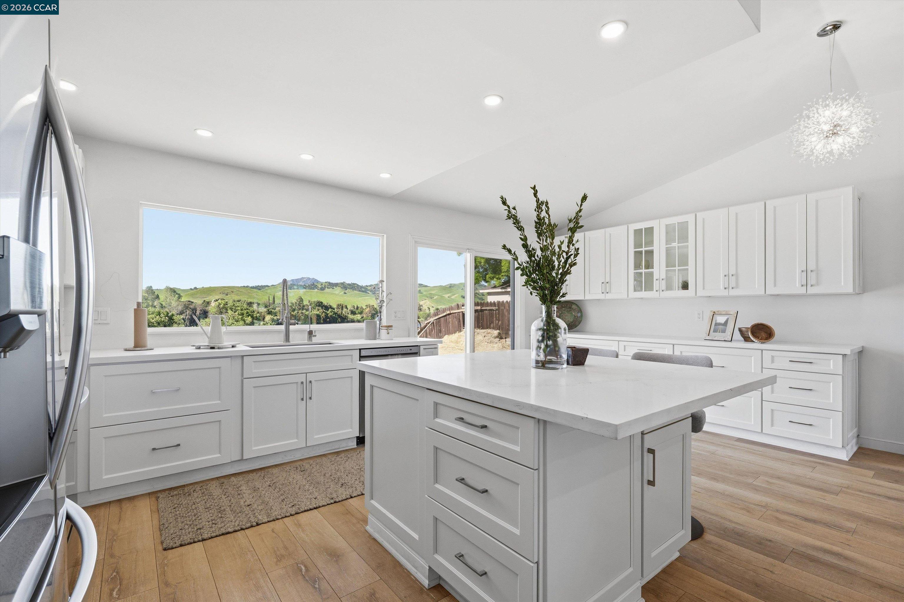 Detail Gallery Image 17 of 54 For 4101 S Royal Links Cir, Antioch,  CA 94509 - 3 Beds | 2 Baths