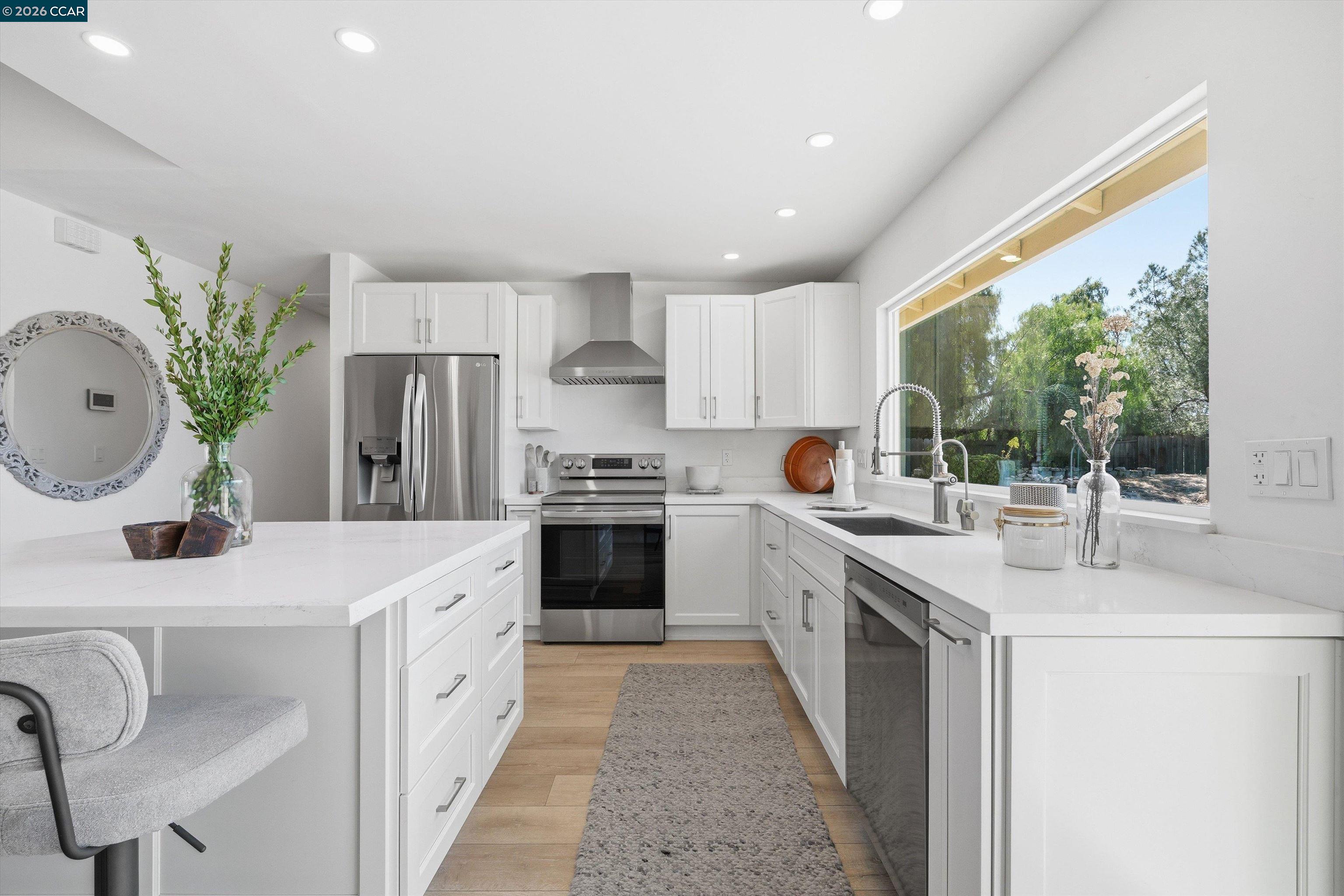 Detail Gallery Image 20 of 54 For 4101 S Royal Links Cir, Antioch,  CA 94509 - 3 Beds | 2 Baths