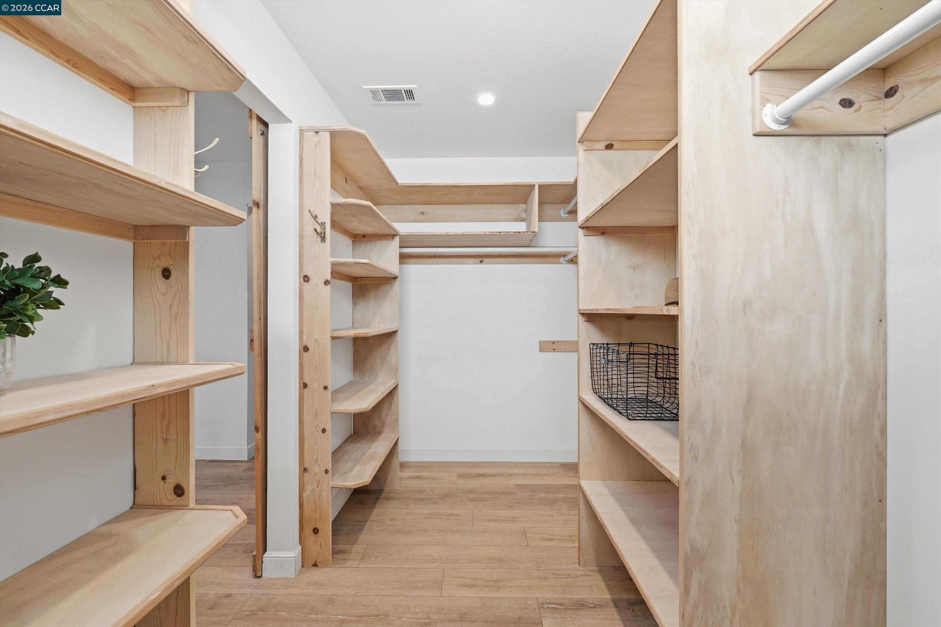 Detail Gallery Image 34 of 54 For 4101 S Royal Links Cir, Antioch,  CA 94509 - 3 Beds | 2 Baths