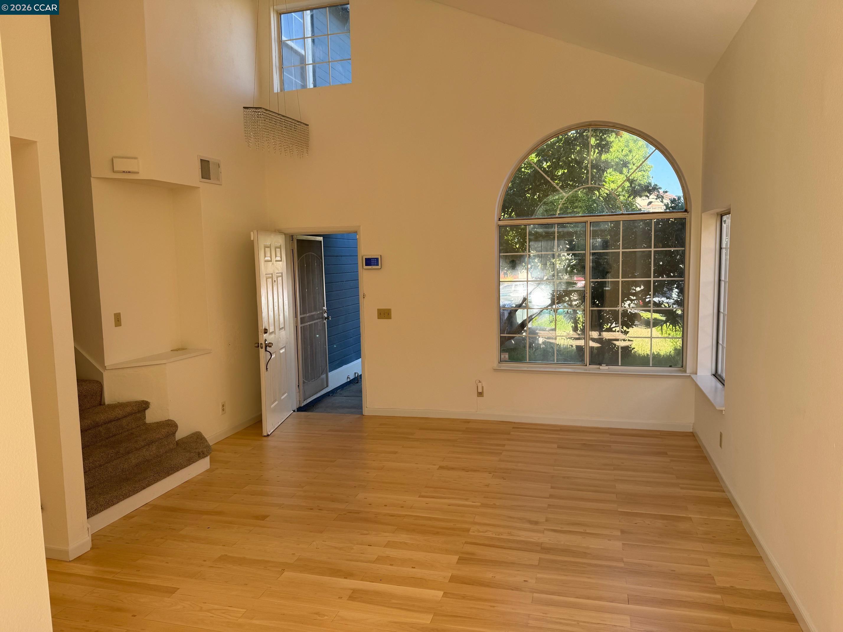 Detail Gallery Image 7 of 18 For 2268 Oak Hills Dr, Pittsburg,  CA 94565 - 4 Beds | 2/1 Baths