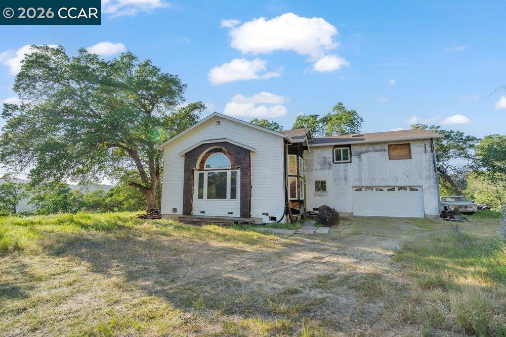 Detail Gallery Image 17 of 54 For 98 Oak Springs Dr, Napa,  CA 94558 - 4 Beds | 3 Baths