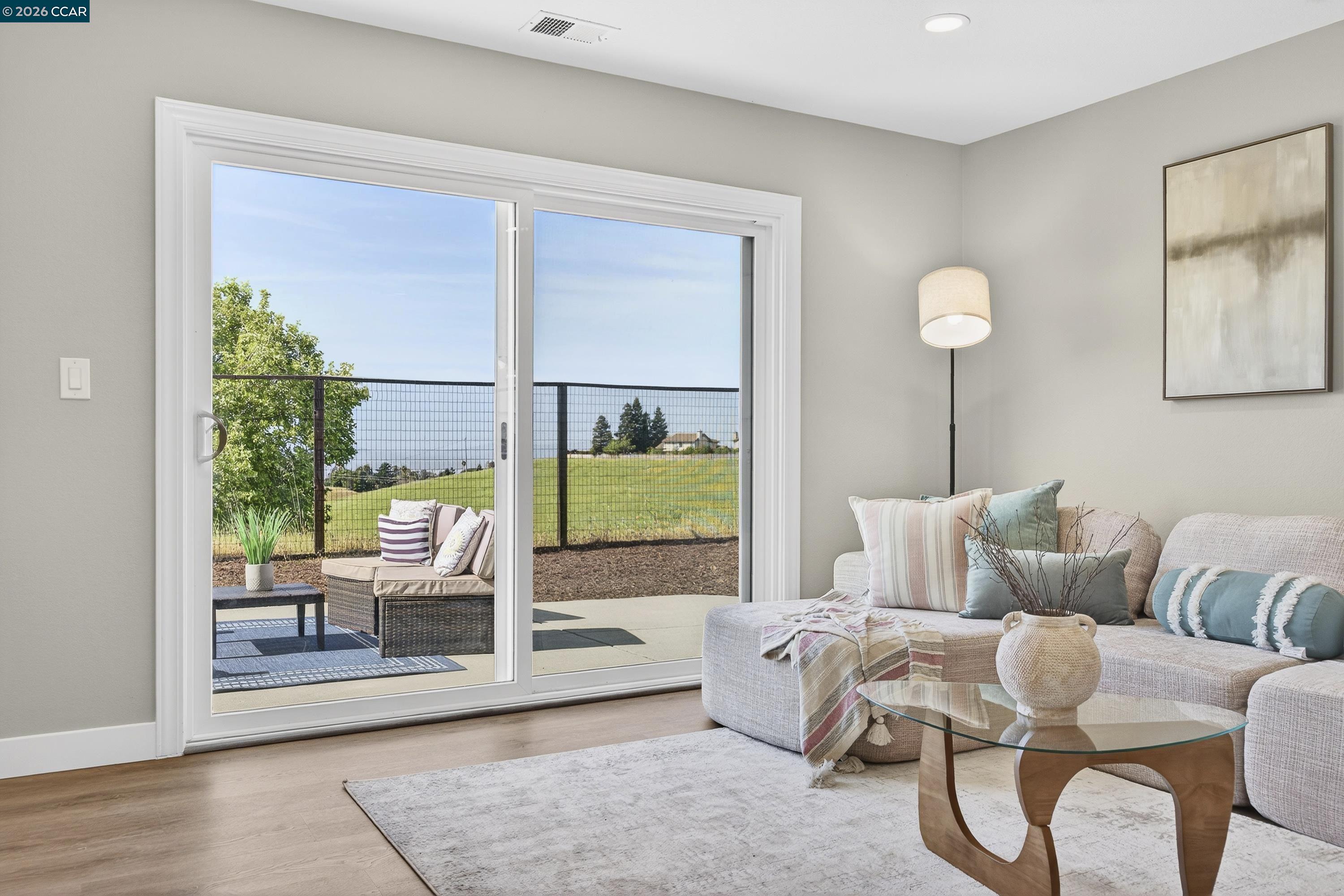 Detail Gallery Image 25 of 58 For 2413 Christian Ct, Pinole,  CA 94564 - 3 Beds | 2 Baths