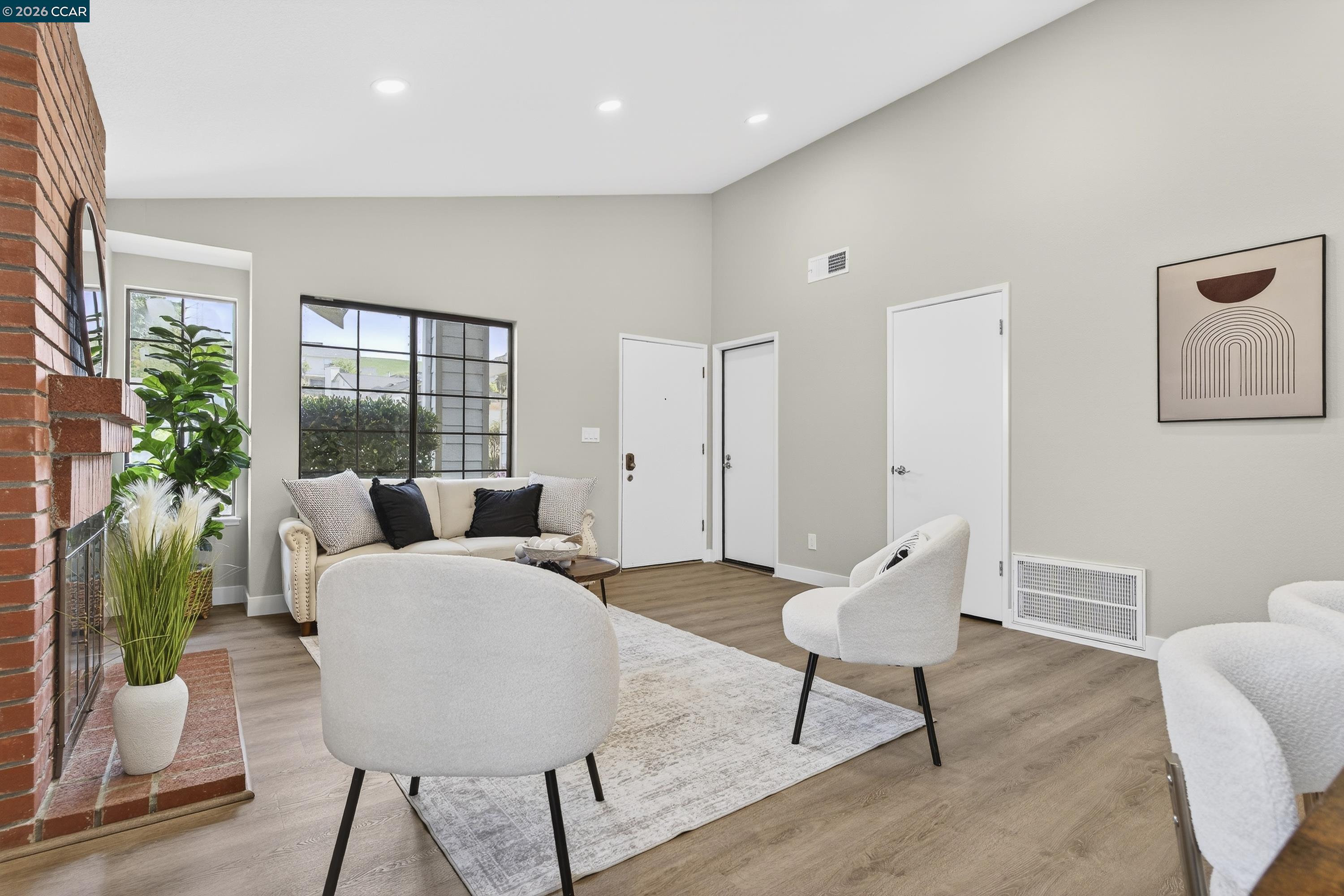 Detail Gallery Image 9 of 58 For 2413 Christian Ct, Pinole,  CA 94564 - 3 Beds | 2 Baths