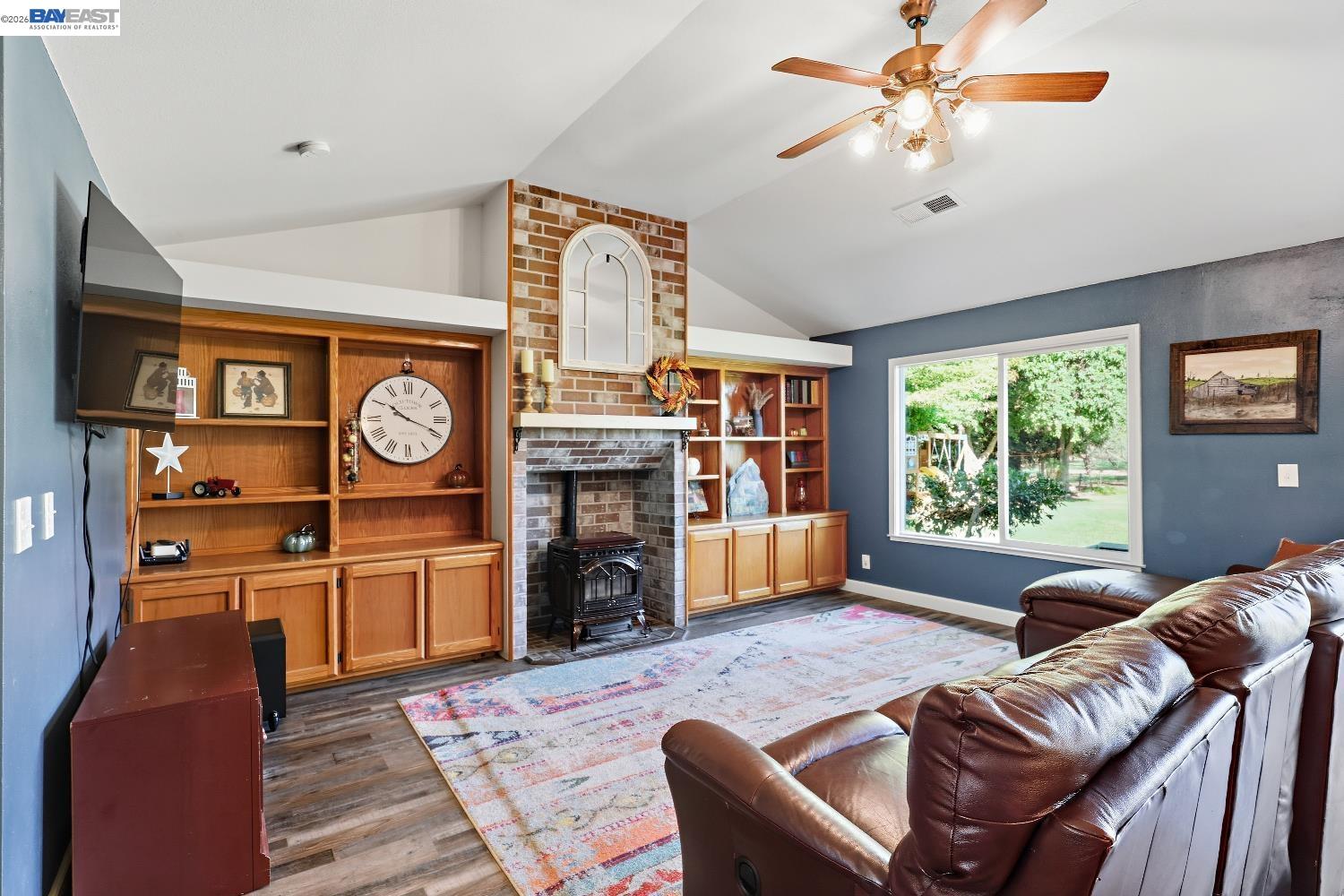 Detail Gallery Image 5 of 37 For 10638 Toews Ave, –,  CA 95333 - 4 Beds | 2/1 Baths