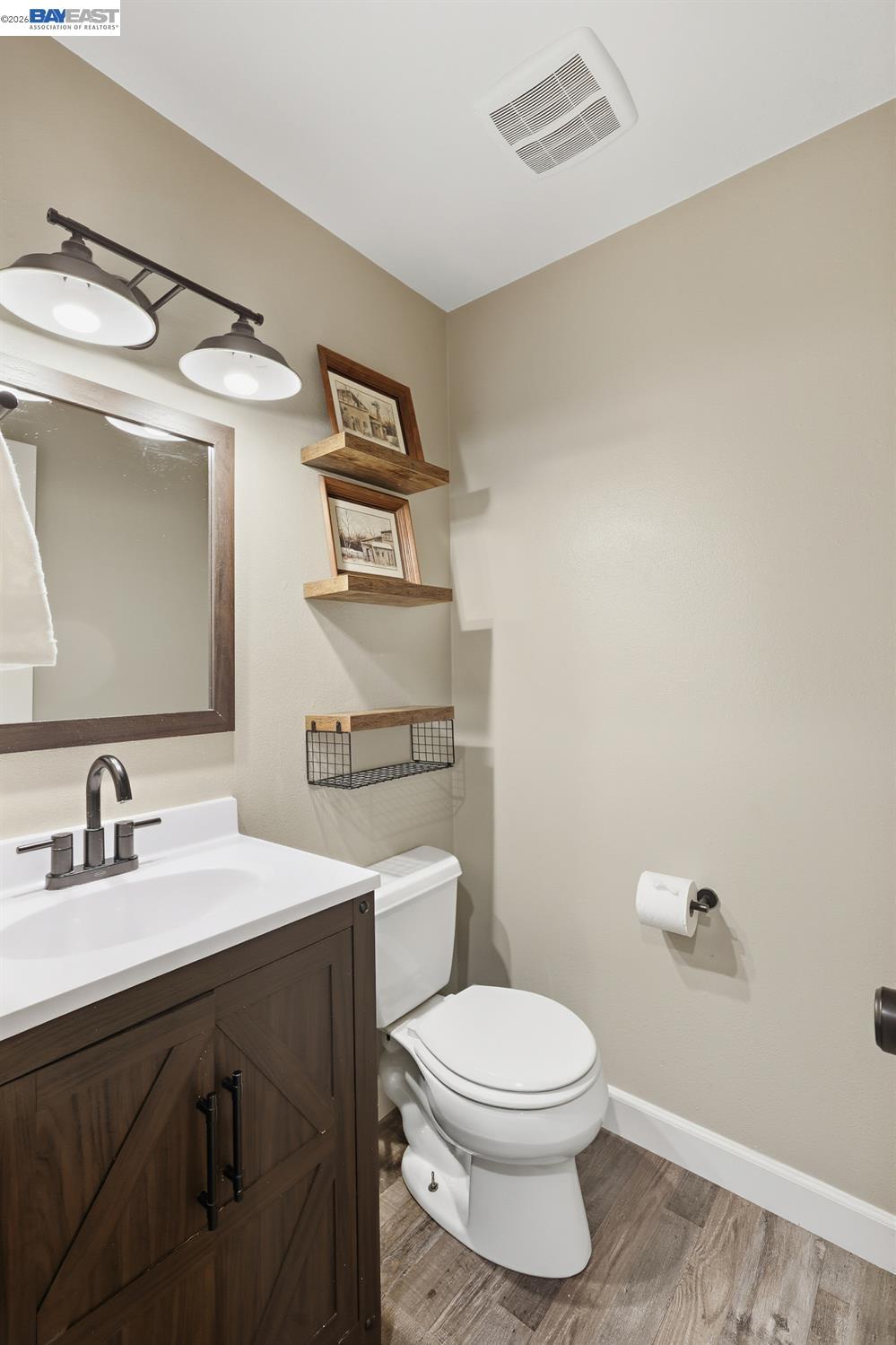 Detail Gallery Image 10 of 37 For 10638 Toews Ave, –,  CA 95333 - 4 Beds | 2/1 Baths