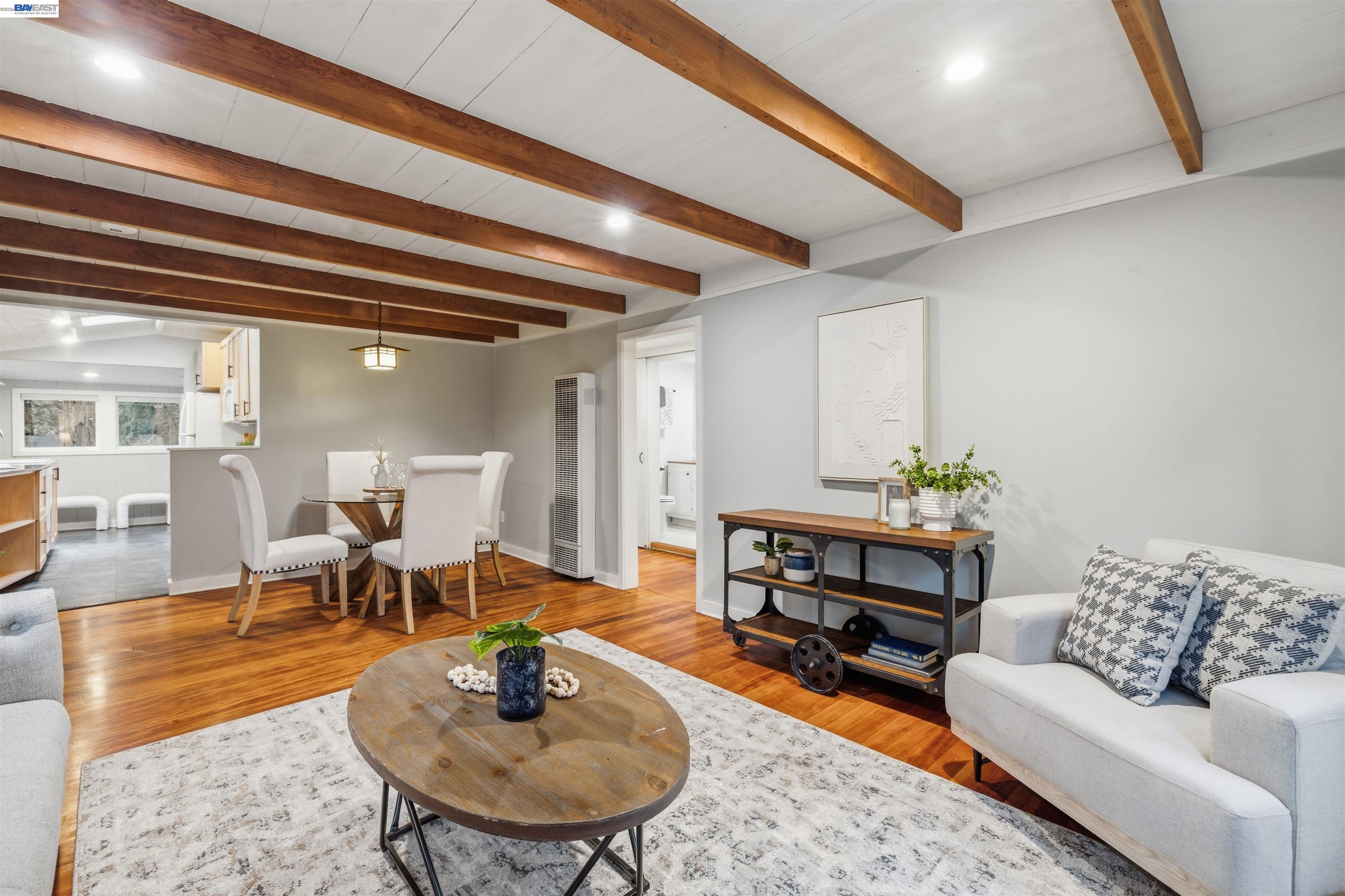 Detail Gallery Image 5 of 37 For 160 Woodland Dr, Ben Lomond,  CA 95005 - 2 Beds | 1 Baths