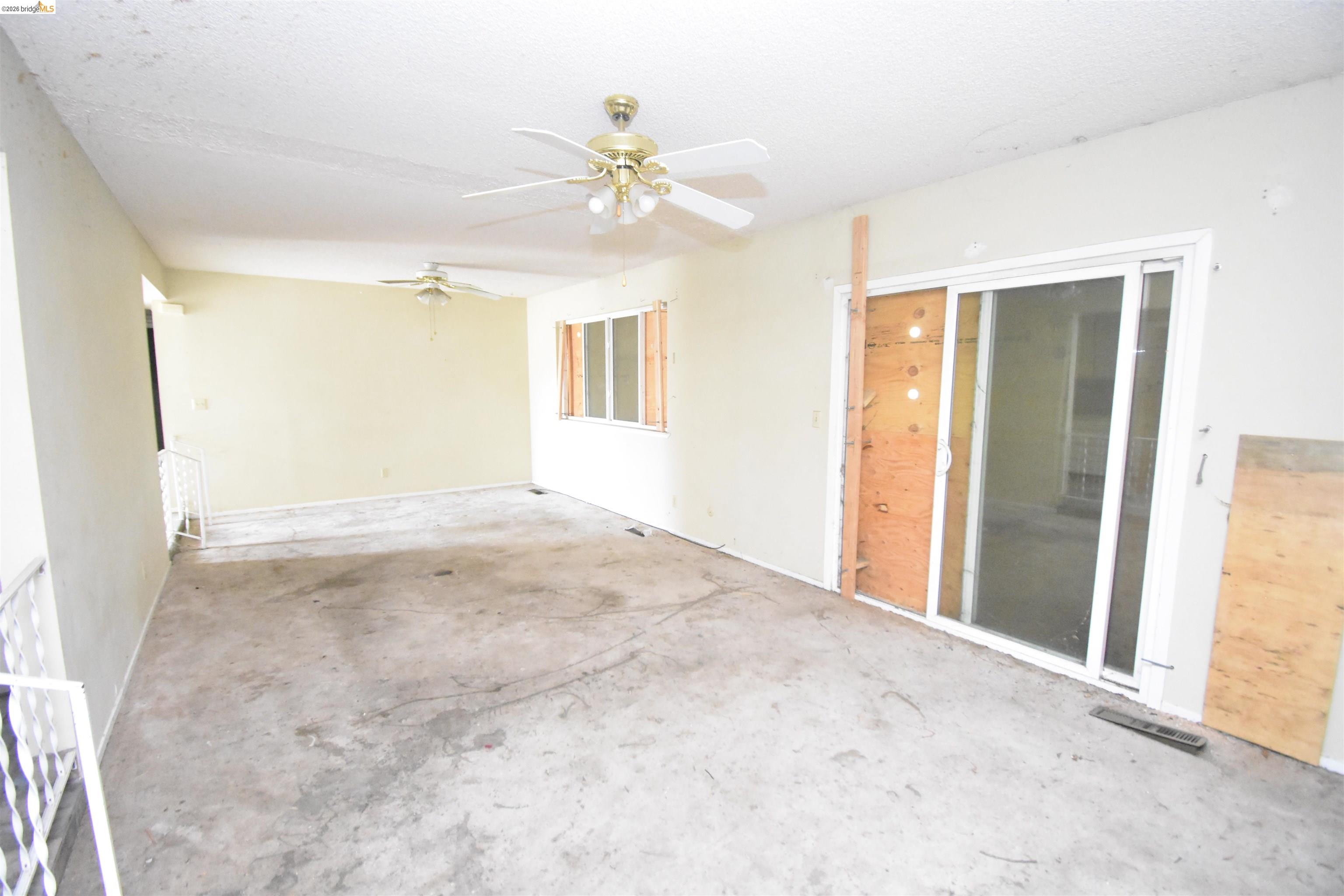 Detail Gallery Image 18 of 30 For 1013 Colonial Ct, Modesto,  CA 95350 - 3 Beds | 2 Baths