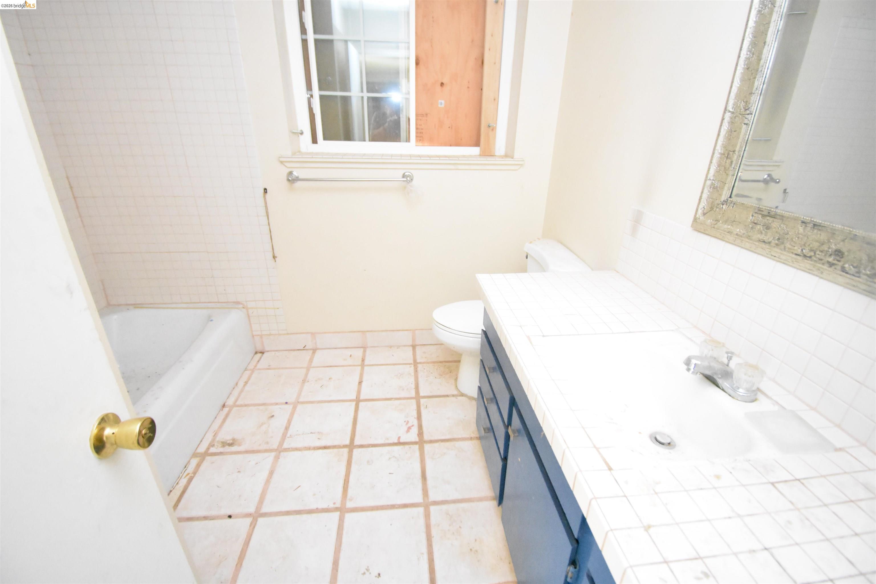 Detail Gallery Image 22 of 30 For 1013 Colonial Ct, Modesto,  CA 95350 - 3 Beds | 2 Baths