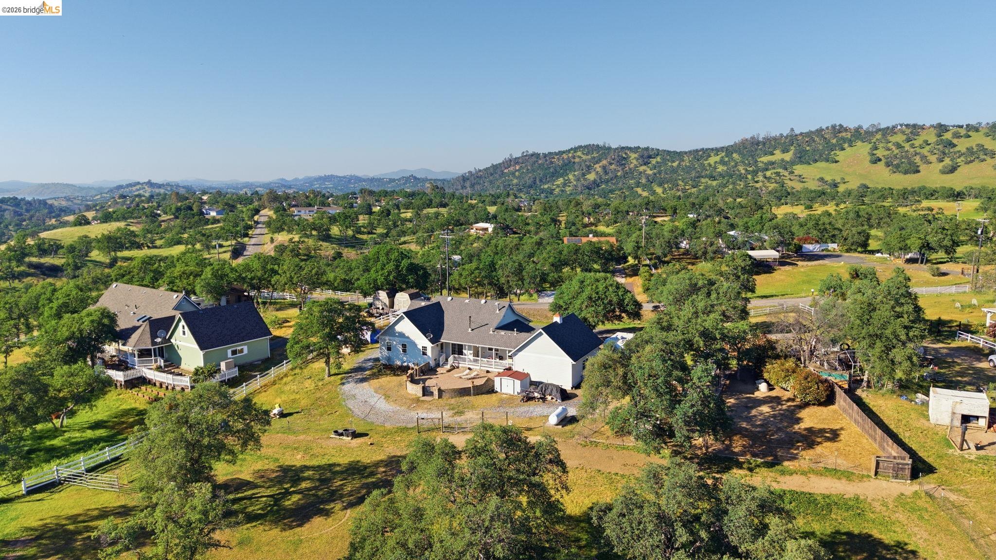 Detail Gallery Image 5 of 38 For 1970 Navarro St, La Grange,  CA 95329 - 3 Beds | 2/1 Baths