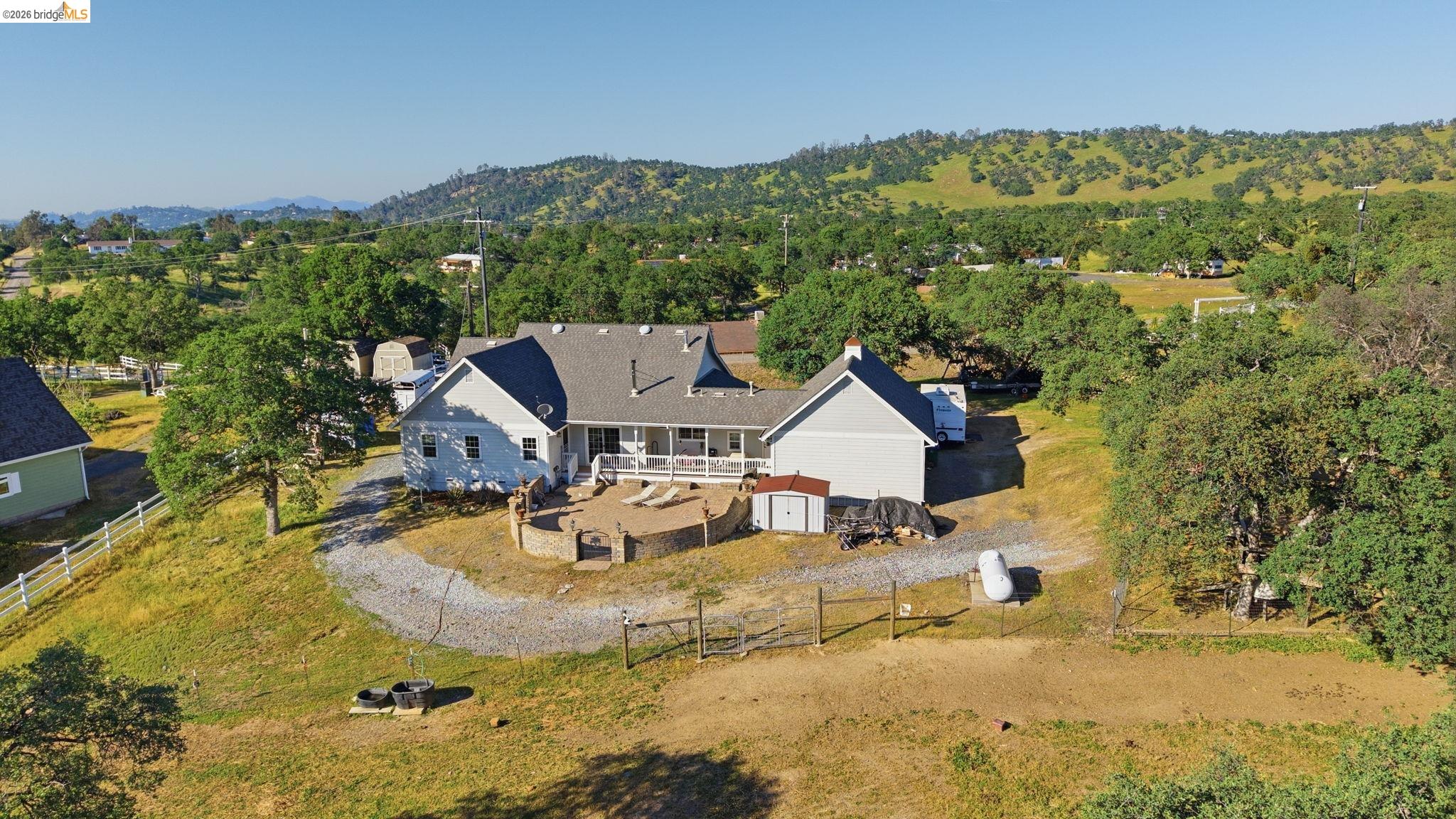 Detail Gallery Image 6 of 38 For 1970 Navarro St, La Grange,  CA 95329 - 3 Beds | 2/1 Baths