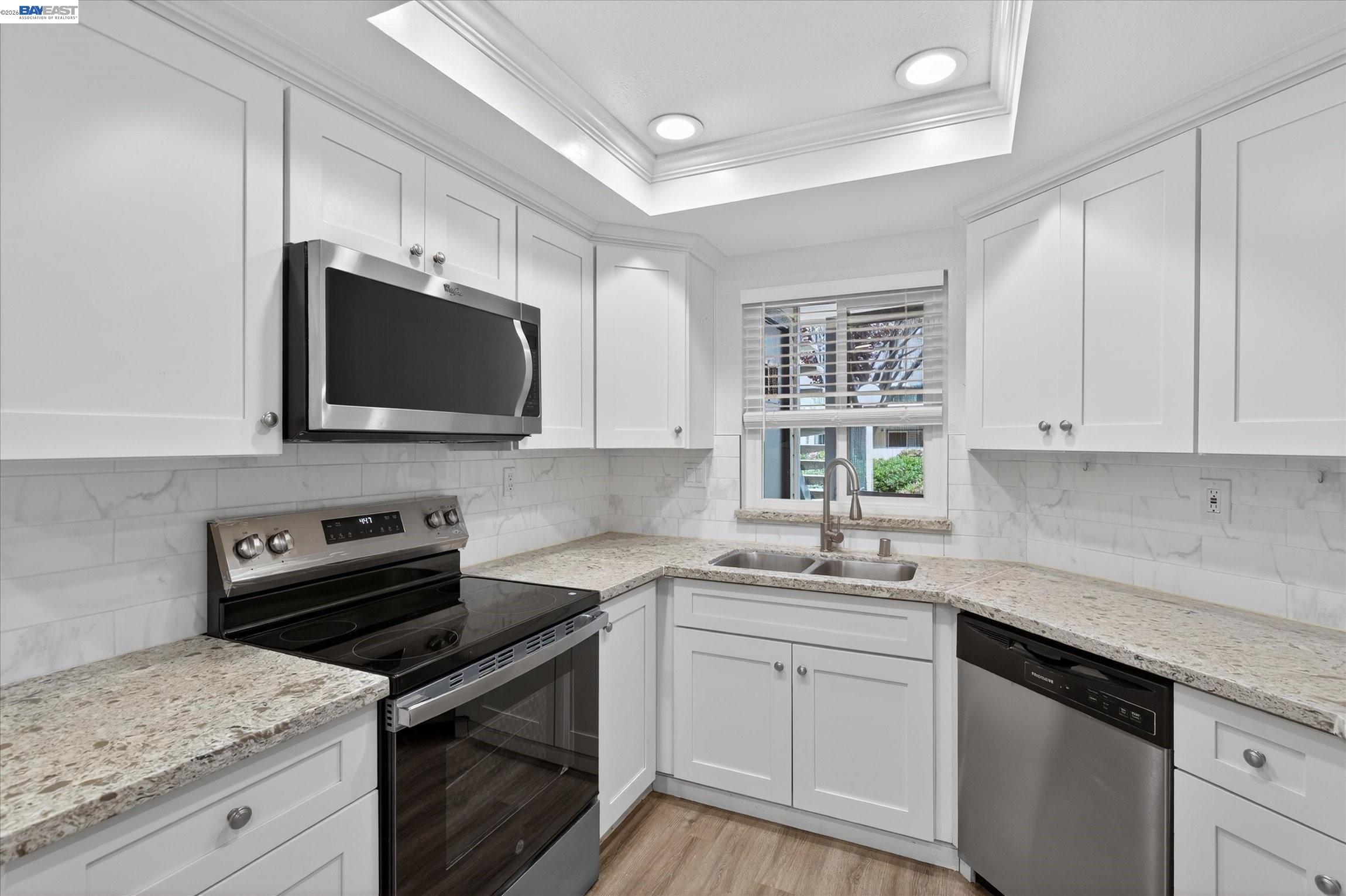 Detail Gallery Image 14 of 31 For 46636 Winema Cmn, Fremont,  CA 94539 - 2 Beds | 2 Baths