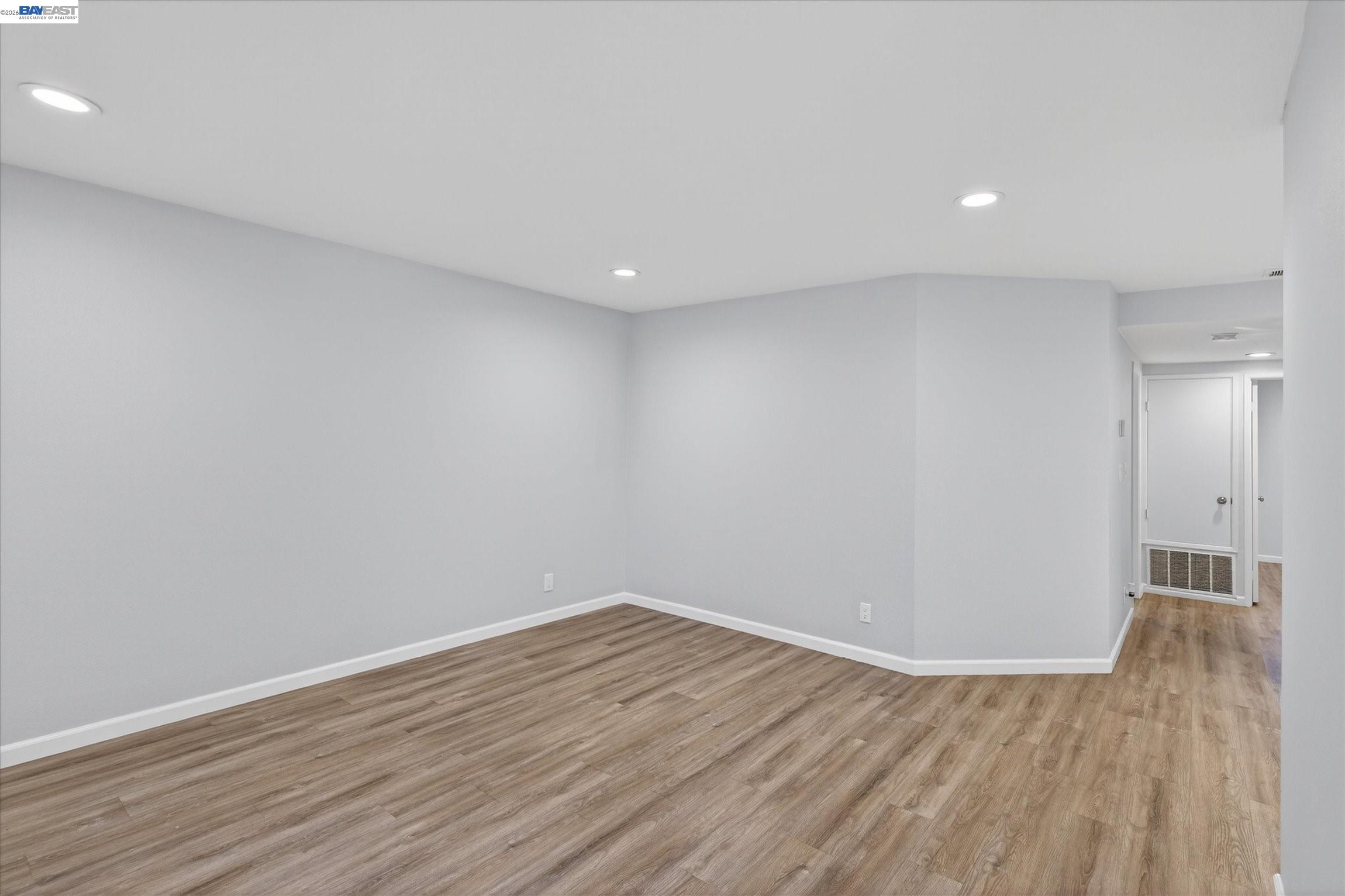 Detail Gallery Image 4 of 31 For 46636 Winema Cmn, Fremont,  CA 94539 - 2 Beds | 2 Baths