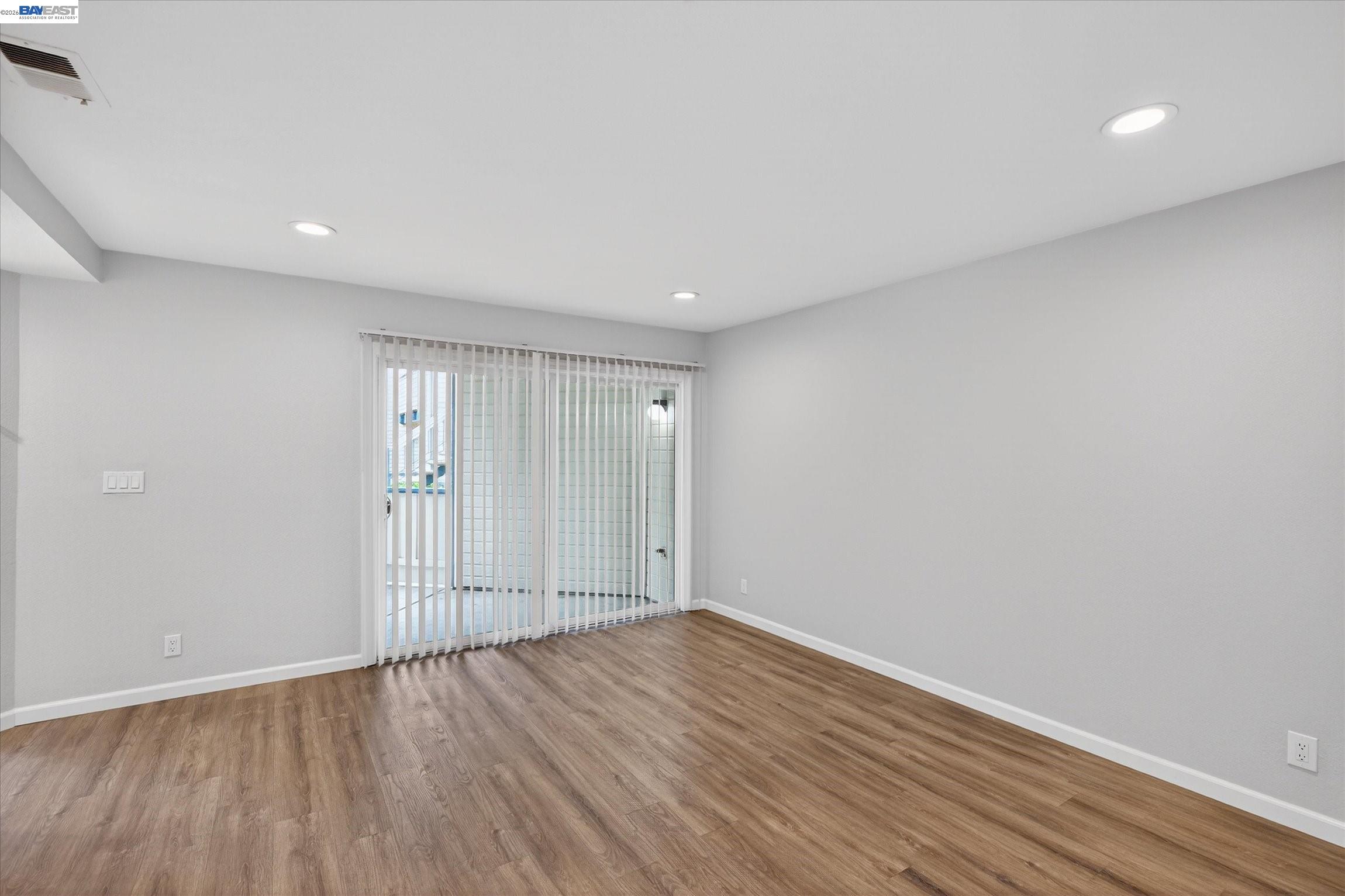 Detail Gallery Image 6 of 31 For 46636 Winema Cmn, Fremont,  CA 94539 - 2 Beds | 2 Baths