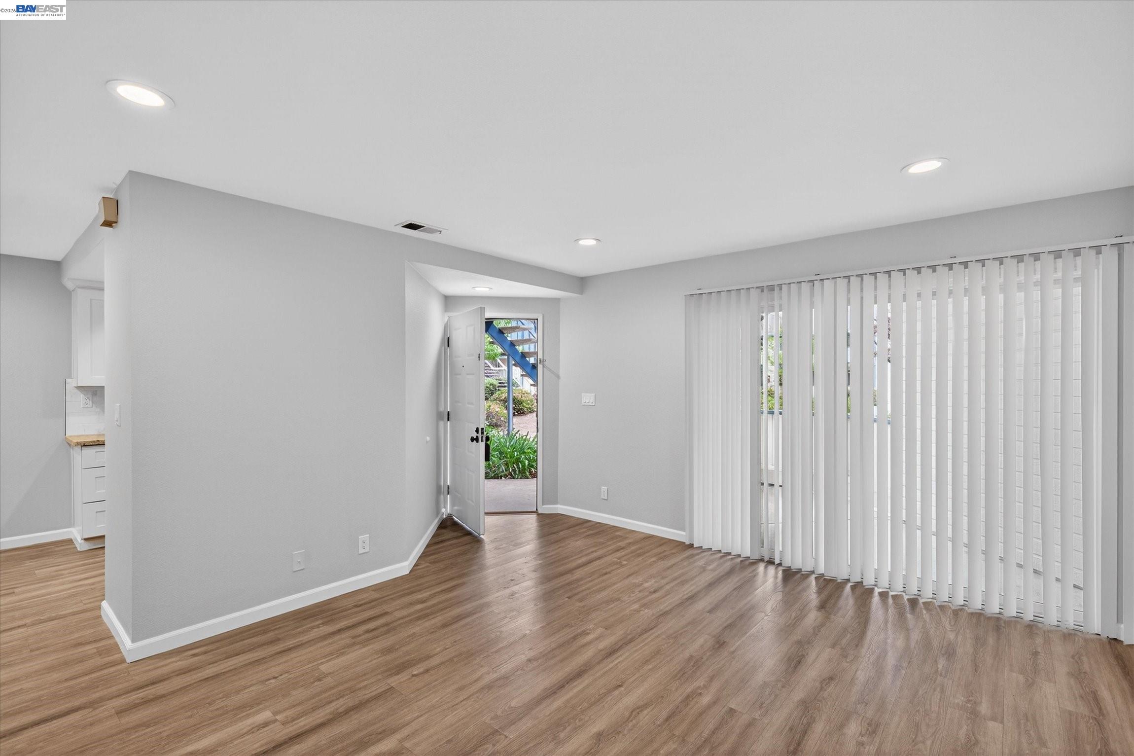 Detail Gallery Image 8 of 31 For 46636 Winema Cmn, Fremont,  CA 94539 - 2 Beds | 2 Baths