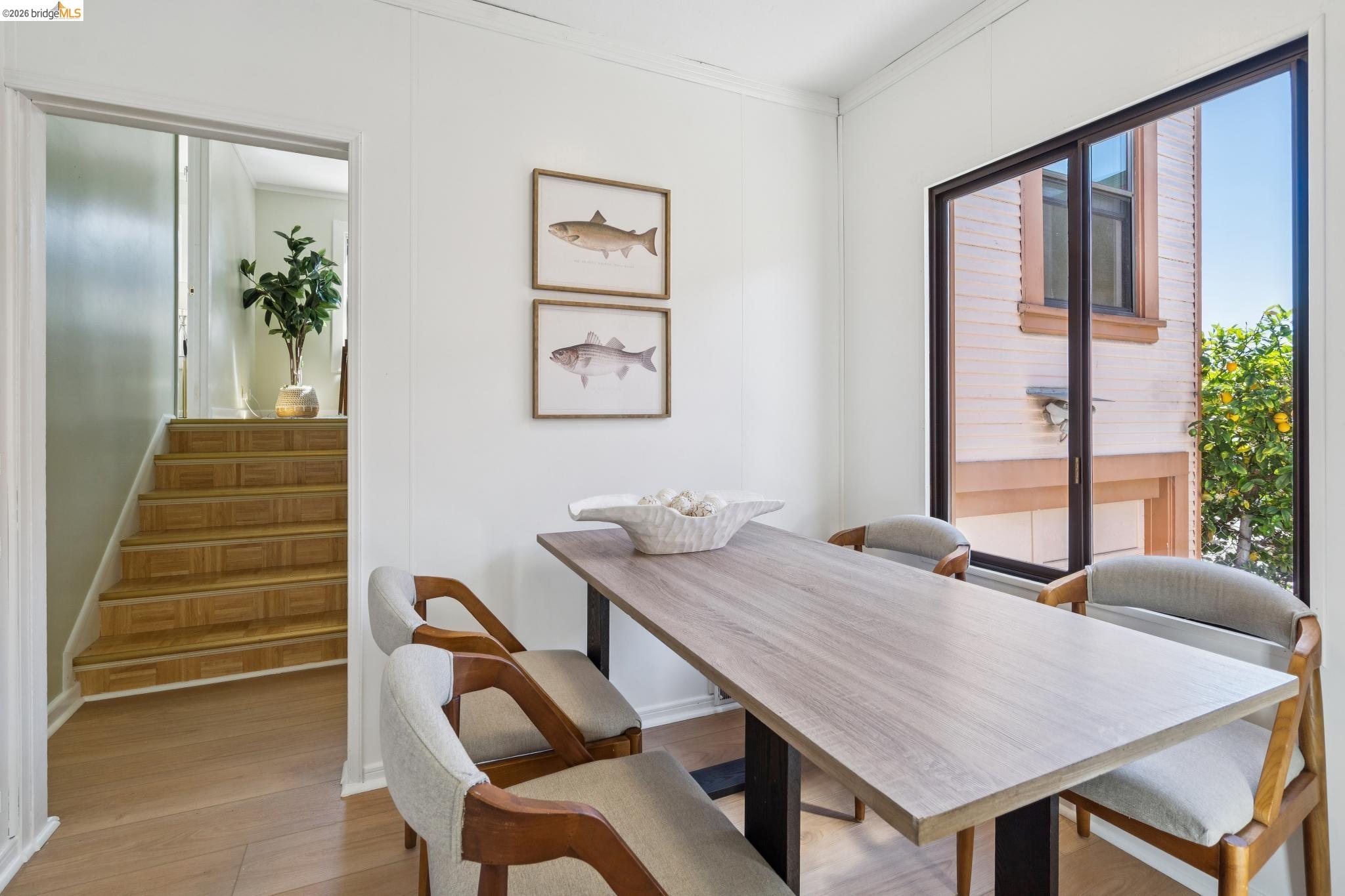 Detail Gallery Image 14 of 55 For 2328 Bartlett St, Oakland,  CA 94601 - 5 Beds | 2 Baths