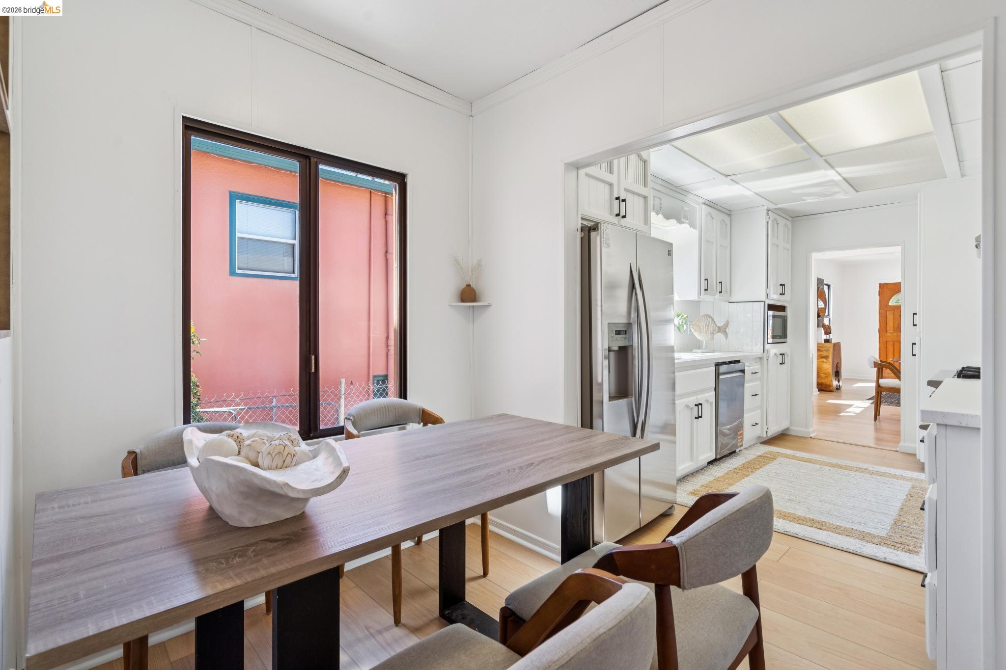 Detail Gallery Image 15 of 55 For 2328 Bartlett St, Oakland,  CA 94601 - 5 Beds | 2 Baths