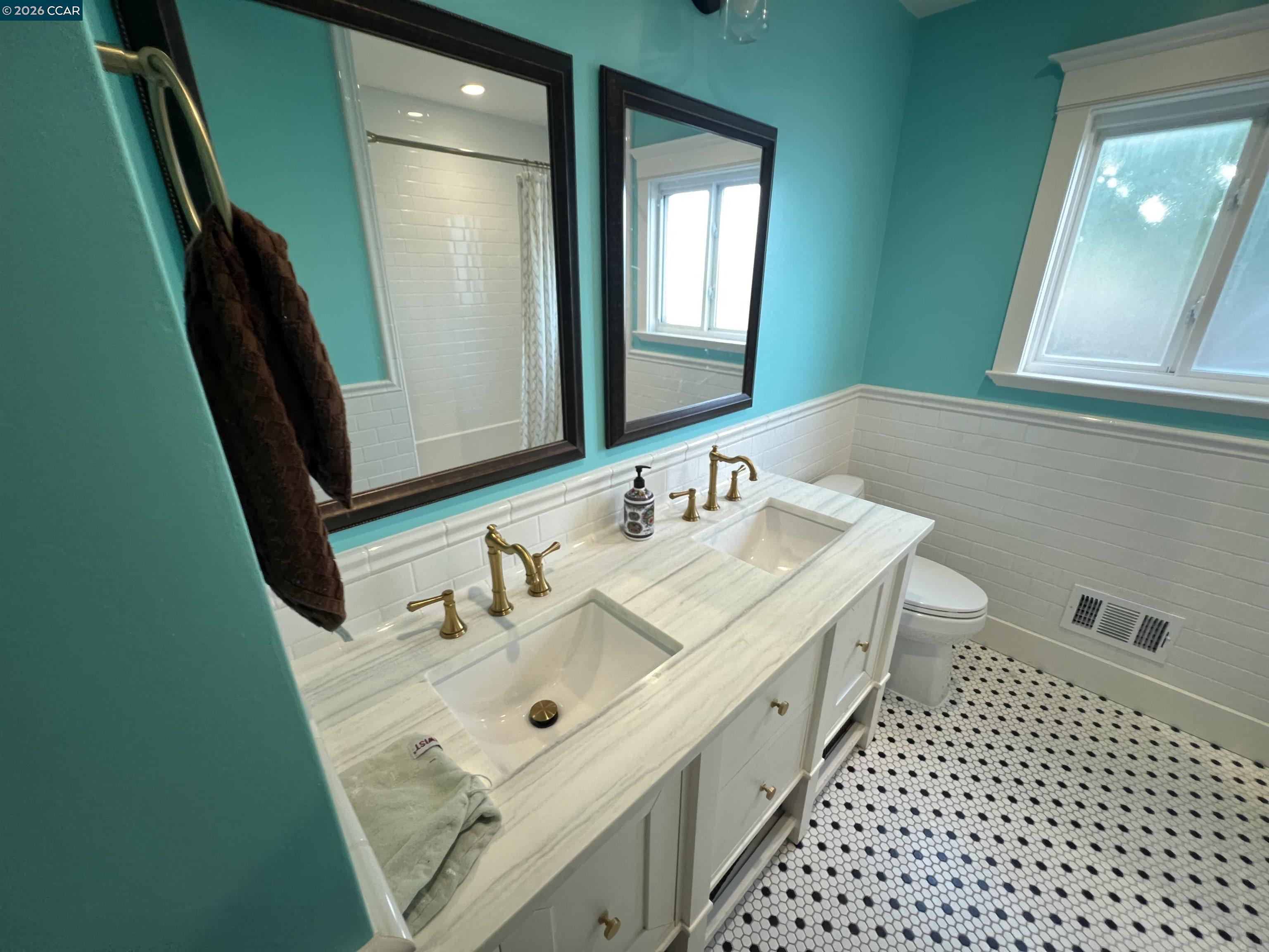 Detail Gallery Image 28 of 44 For 1091 Alamo Ct, Pittsburg,  CA 94565 - 3 Beds | 2 Baths