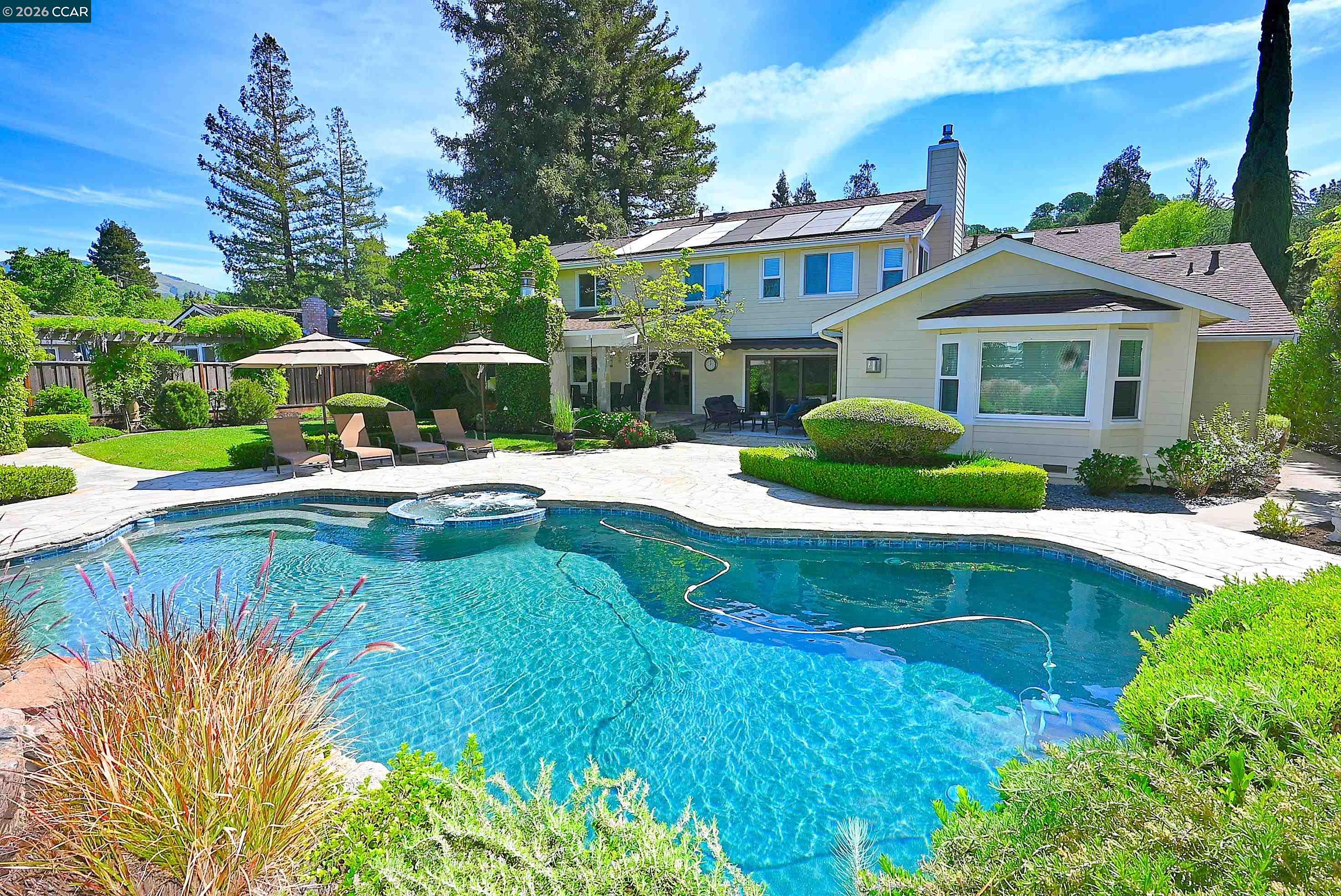 Detail Gallery Image 2 of 58 For 2648 Comistas Drive, Walnut Creek,  CA 94598 - 5 Beds | 3/1 Baths