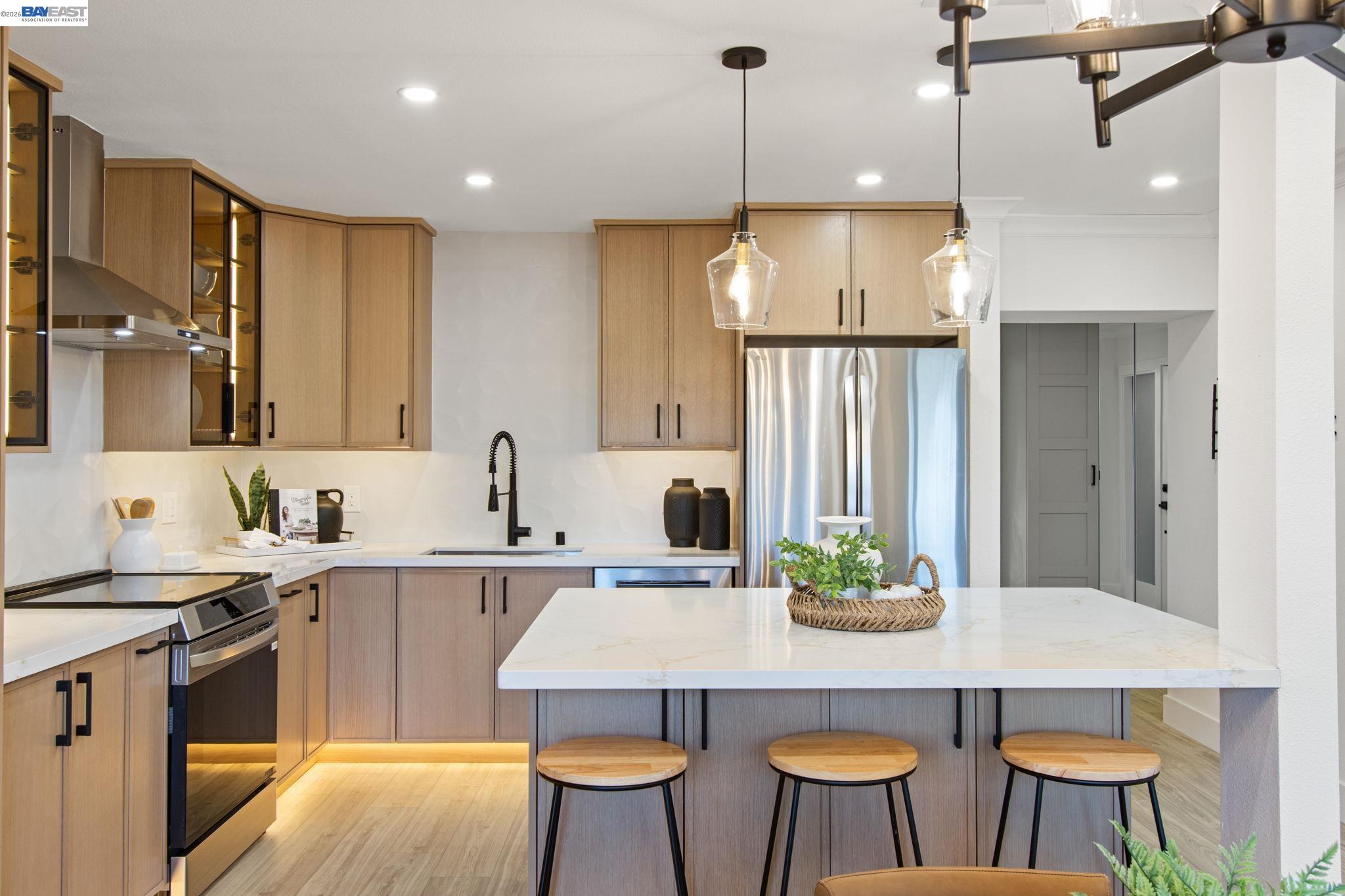 Photo #1: 41128932 Listing: Photo #1